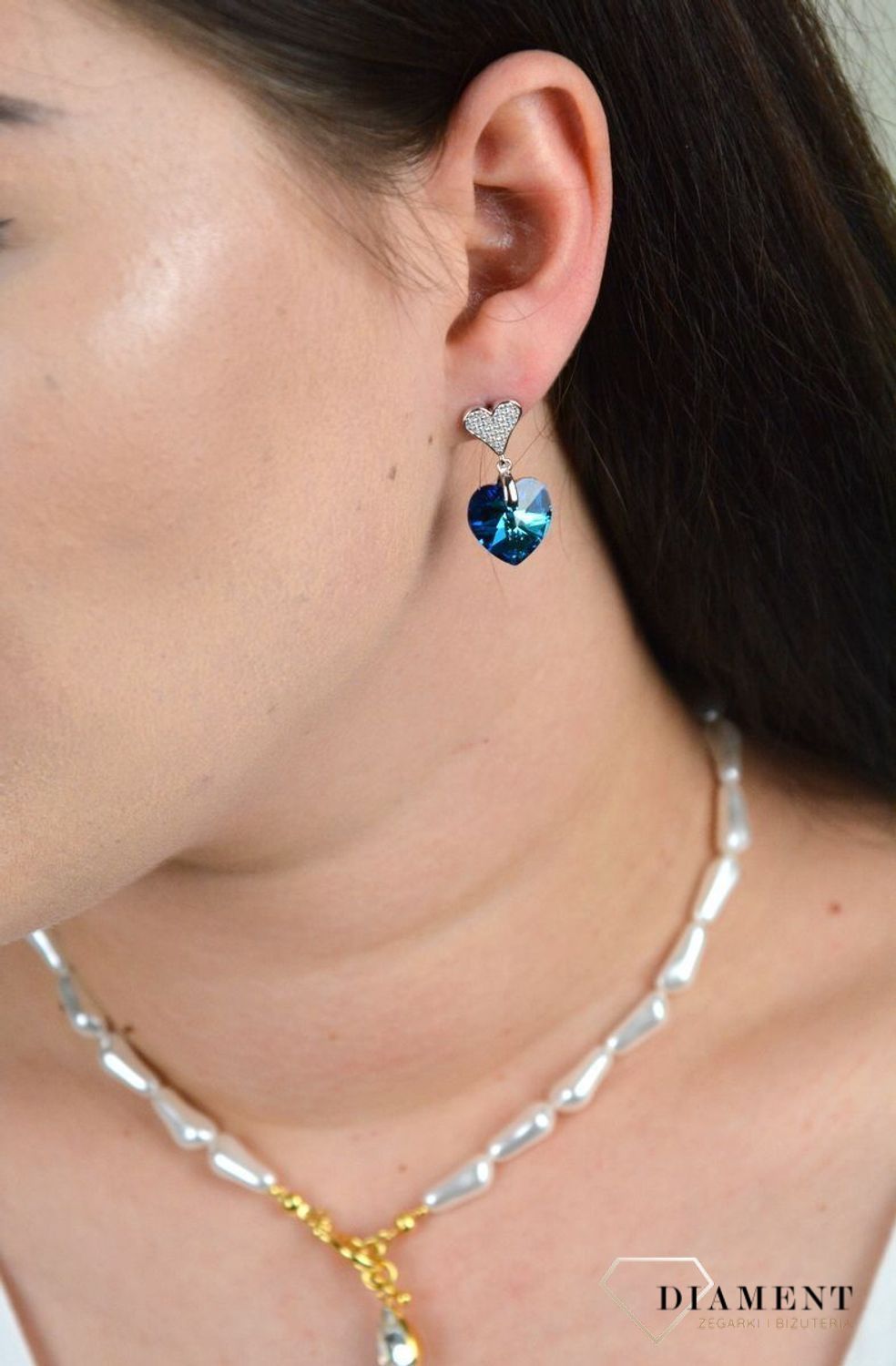 Srebrne kolczyki wiszące Spark Swarovski w kształcie serca Bermuda Blue KCN622814BB.jpg