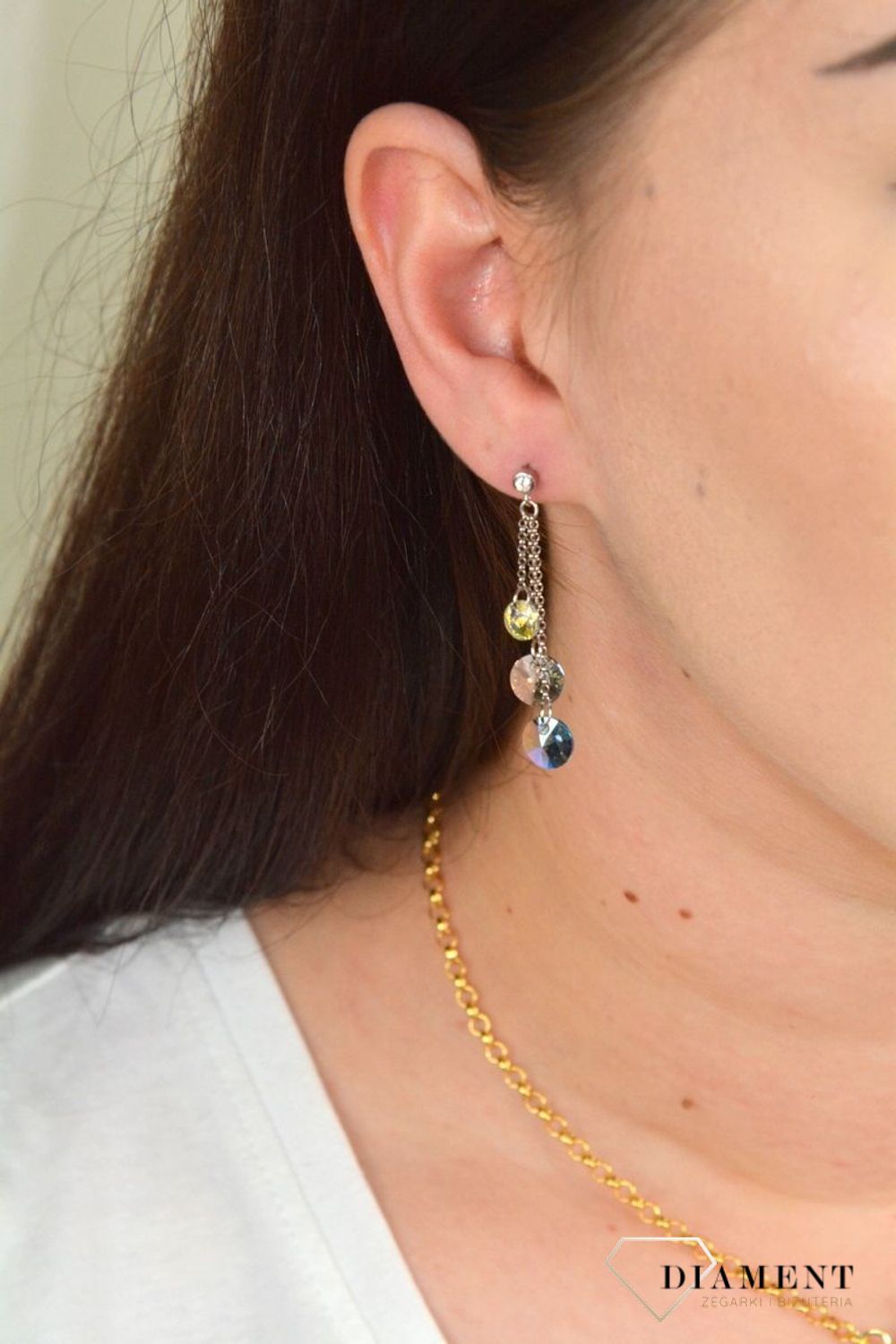 Srebrne kolczyki wiszące łańcuszki Spark Swarovski KCROLO64283BLSAQSH. Kolczyki wykonane ze srebra próby 925 oraz ekskluzywnych kryształów Swarovski® (1).JPG