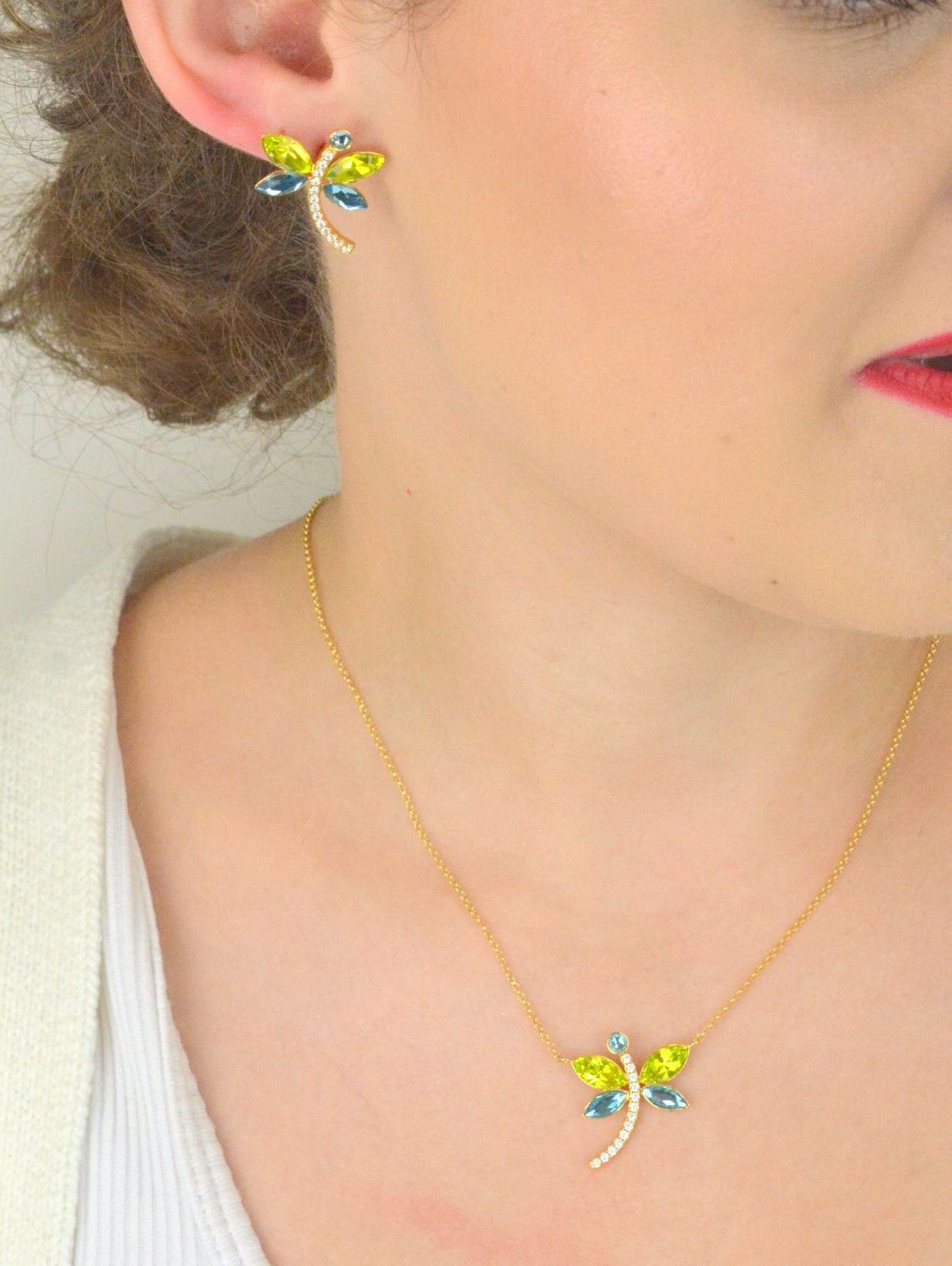 Kolczyki srebrne pozłacane 925 w kształcie ważek z cyrkoniami i kryształami – KDCG4228CGAQ.jpg