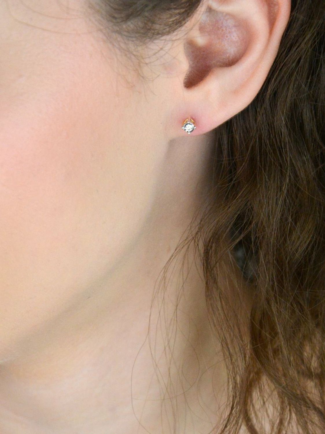 Złote kolczyki z diamentami 0,18ct HSI – KE19940Y, próba 585, sztyft.jpg