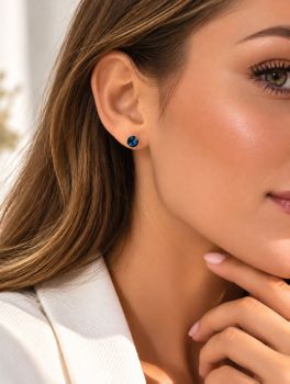 Pozłacane srebrne kolczyki z granatowym kryształem Swarovski® (2).jpg