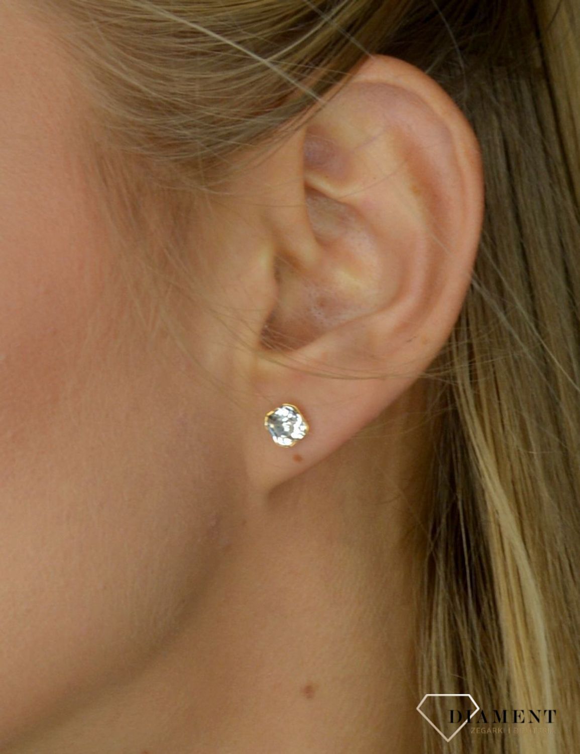 Kolczyki srebrne przy uchu Swarovski KG44806C.jpg