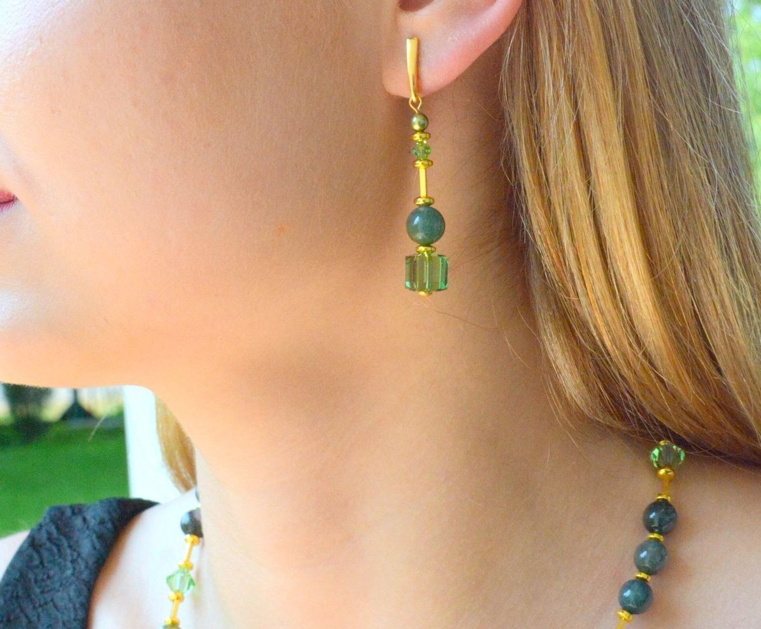 Kolczyki srebrne wiszące Swarovski z kryształkami, perłą i kamieniami naturalnymi KG56018IAER. Kolczyki wiszące Spark. Kolczyki z kryształkiem Swarowskiego. Kolczyki z kamieniami naturalnymi. Kolczyki z agatem, hemat.jpg