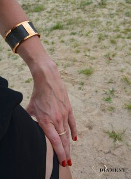 Biżuteria Calvin Klein Bransoletka sztywna ze skóra 'Szeroki CK'✓ Biżuteria CK, Bransoletki CK w Sklepie z Biżuterią zegarki-diament.pl✓ Piękne i Eleganckie Bransoletki dla Kobiet✓Prawdziwa Moda (4).JPG