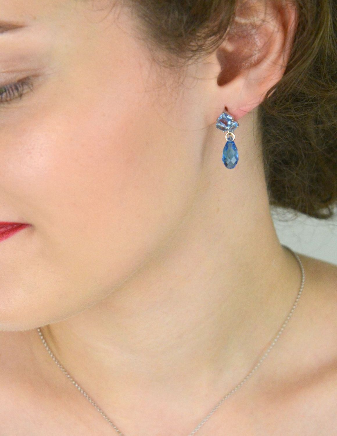 Kolczyki Spark KK6010AQIB Ice Blue ze srebra 925 z błękitnymi kryształami. Zapięcie sztyft + baranki. Elegancja w chłodnym blasku.1.jpg