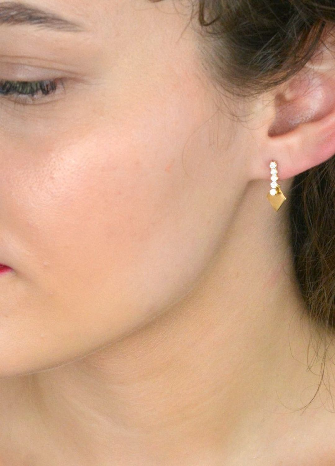 Kolczyki złote romby w cyrkonie wiszące próba 585, KL2537 Eleganckie złote kolczyki w kształcie rombów, ozdobione lśniącymi cyrkoniami1.jpg