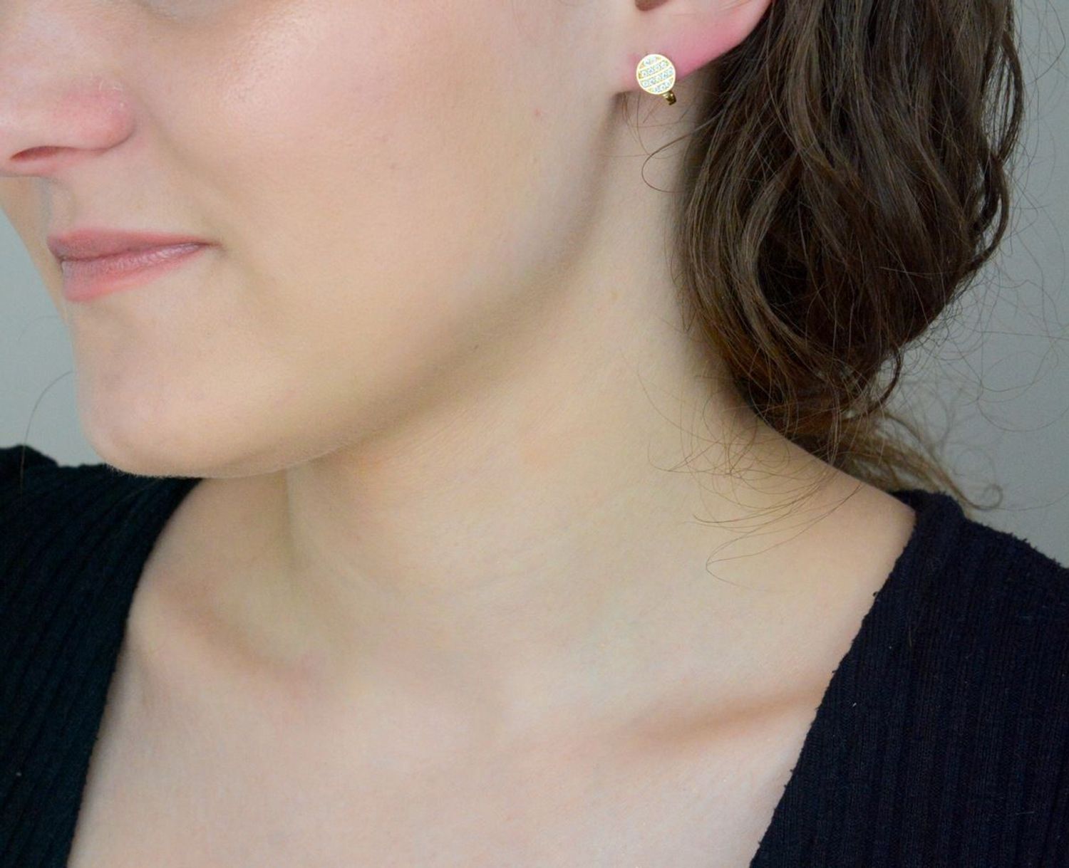 Kolczyki złote dla dziewczynki z kółkiem z cyrkonii próba 585.jpg