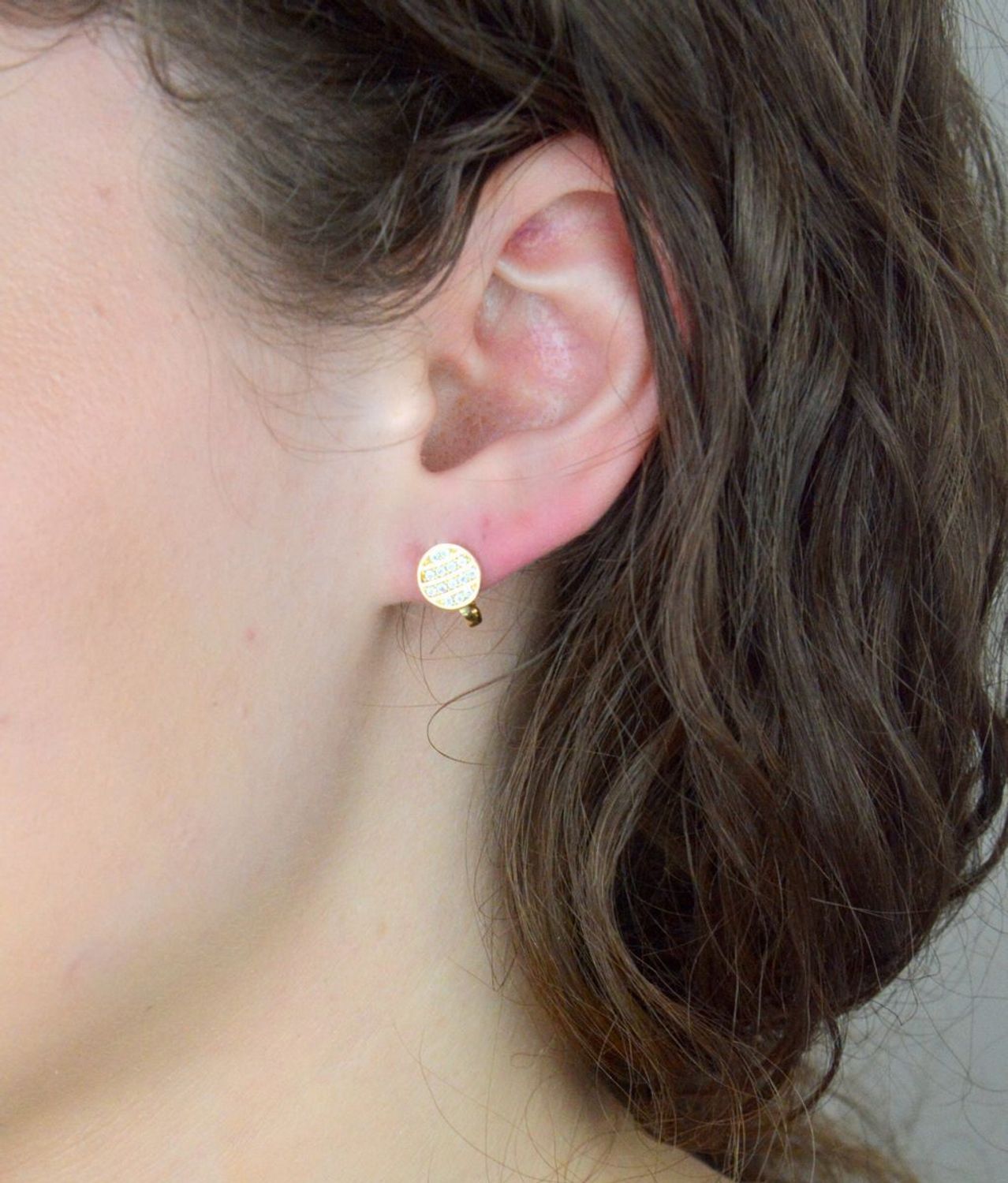 Kolczyki złote dla dziewczynki z kółkiem z cyrkonii próba 585.jpg