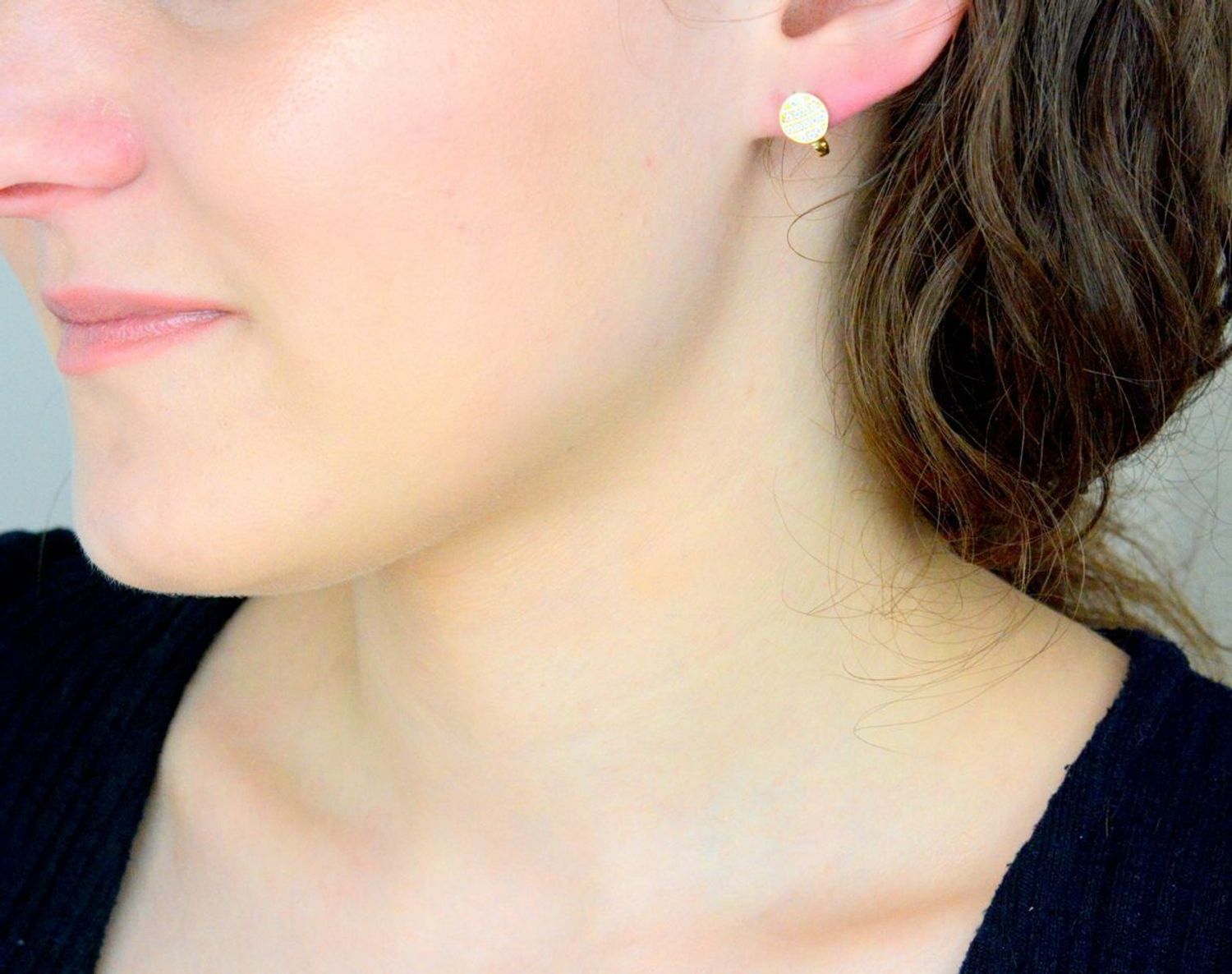 Kolczyki złote dla dziewczynki z kółkiem z cyrkonii próba 585.jpg