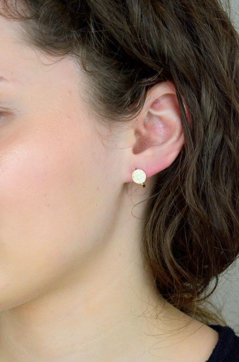 Kolczyki złote dla dziewczynki z kółkiem z cyrkonii próba 585.jpg