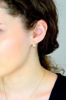 Złote kolczyki angielskie zapięcie próba 333 z cyrkonią KL 7435 333. Kolczyki złote w Sklepie z Biżuterią zegarki-diament (4).JPG