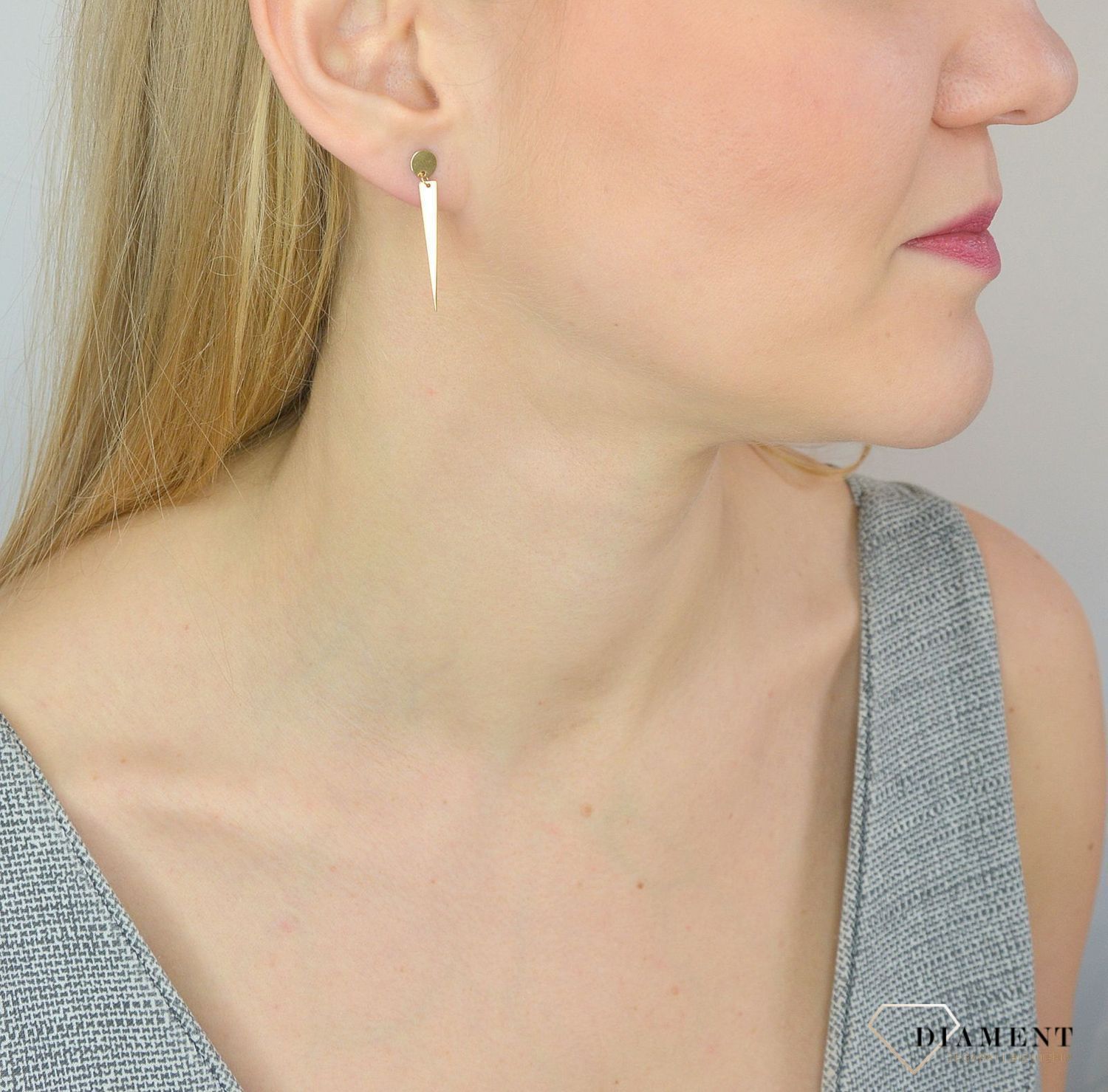 Kolczyki złote próby 585 kółeczko z wiszącym trójkątem KL7931.jpg