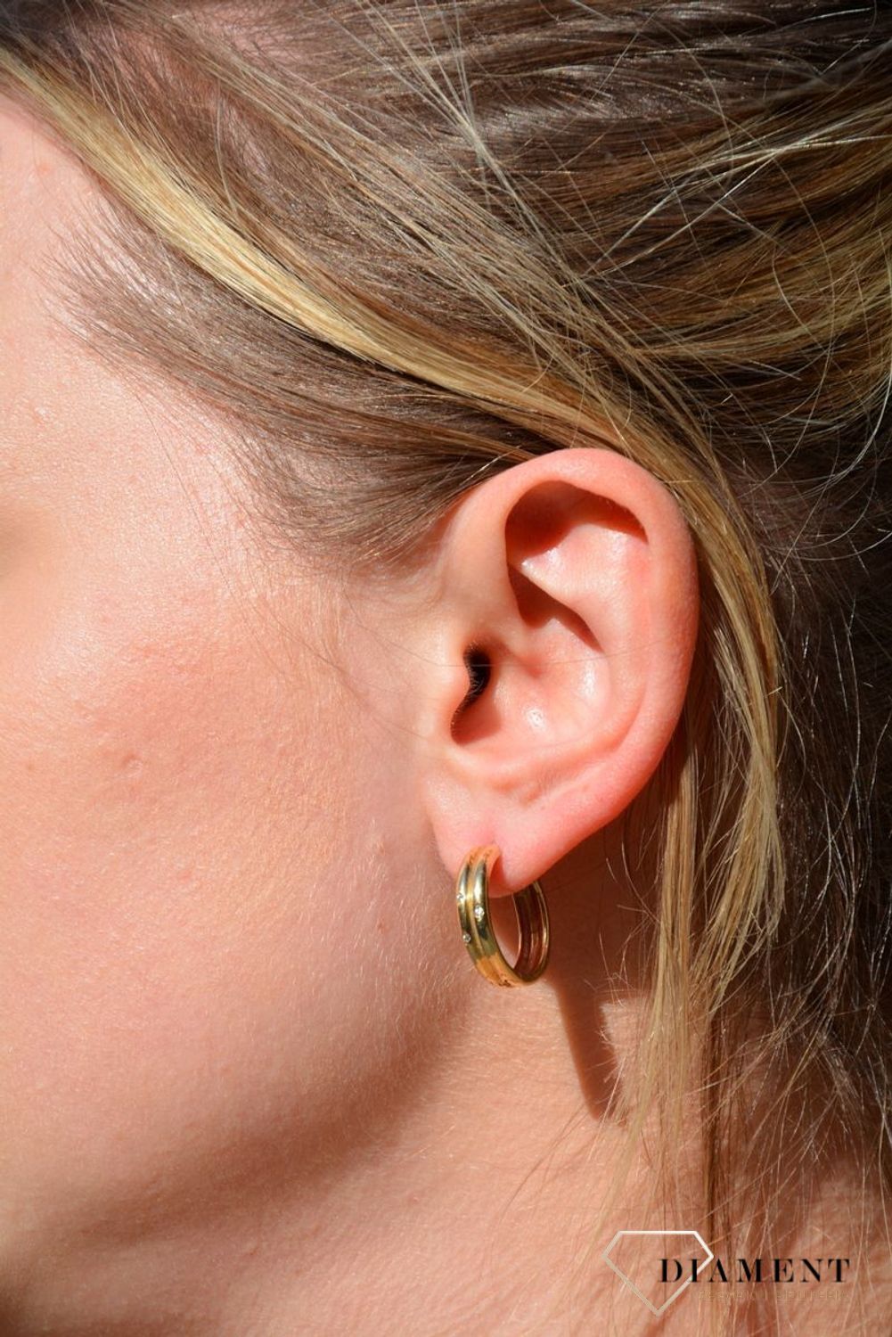 Złote kolczyki koła szerokie z trzema cyrkoniami 2 cm KLC-000000-176-585.jpg