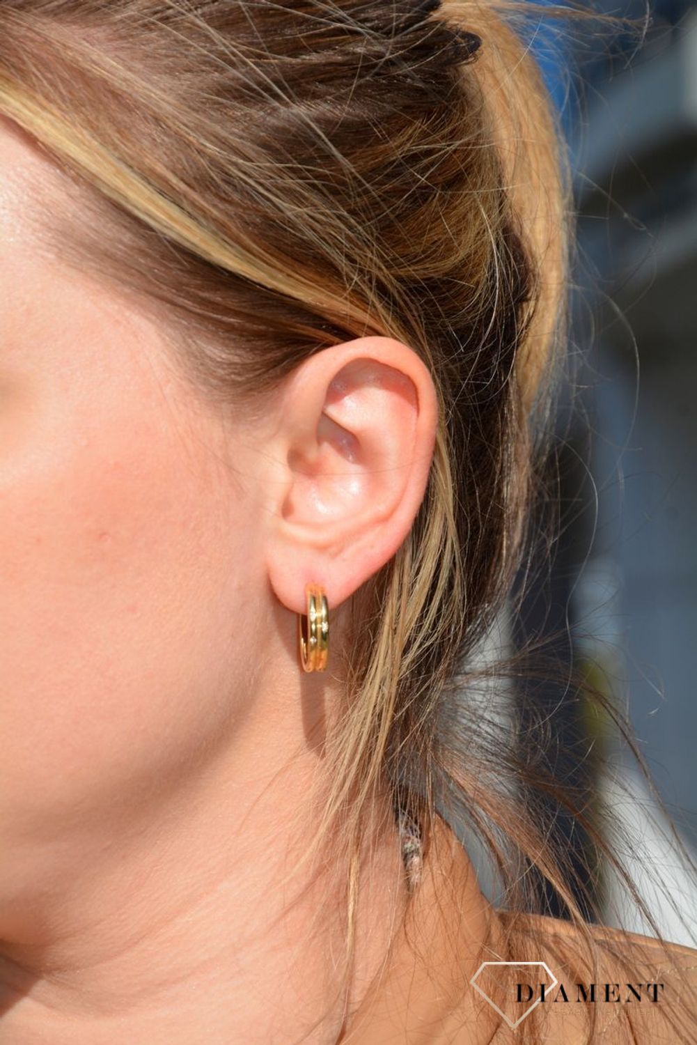 Złote kolczyki koła szerokie z trzema cyrkoniami 2 cm KLC-000000-176-585.jpg