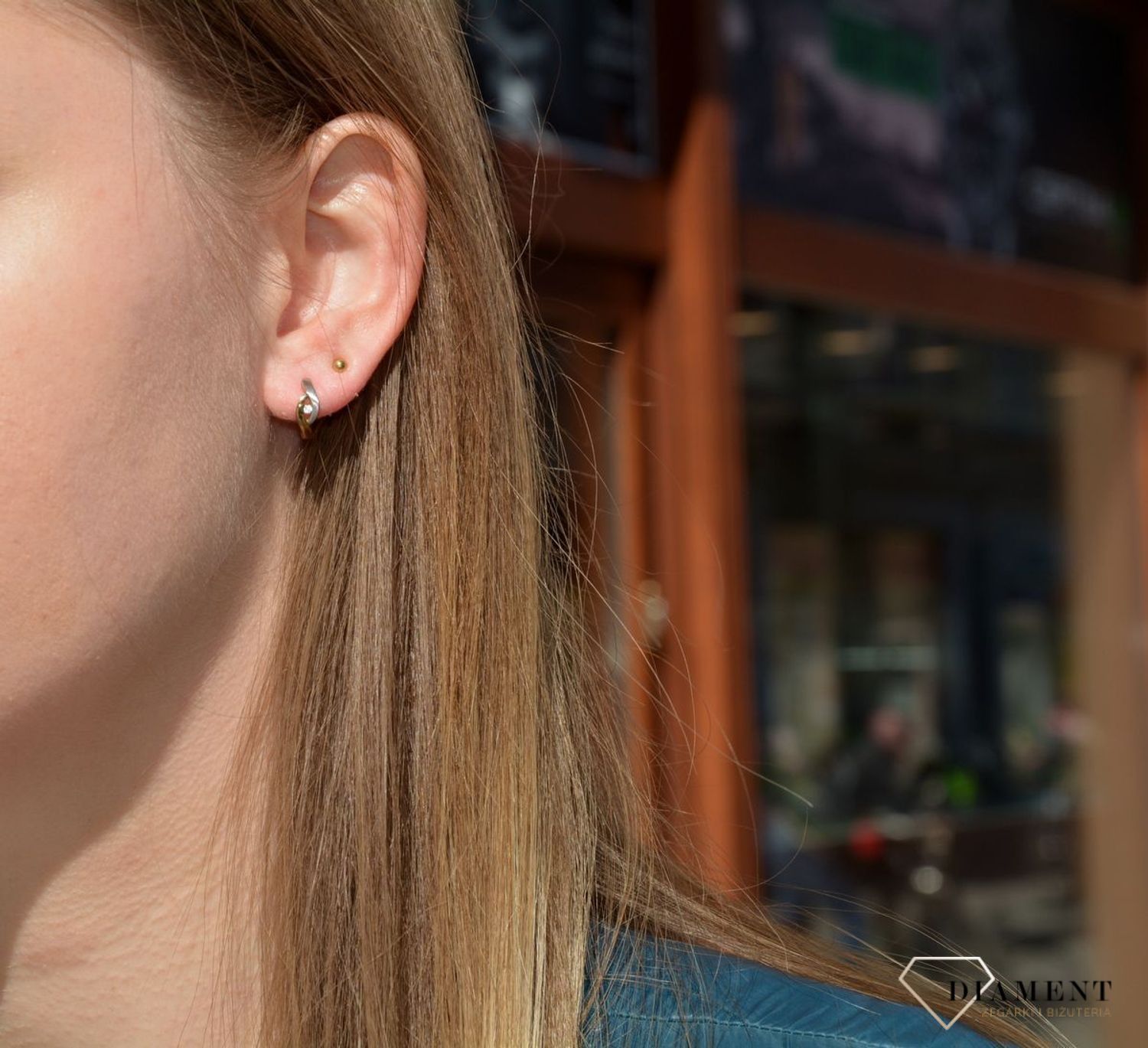 Złote kolczyki koła z białym piaskowanym złotem i cyrkonią KLC-000000-193-333d.jpg