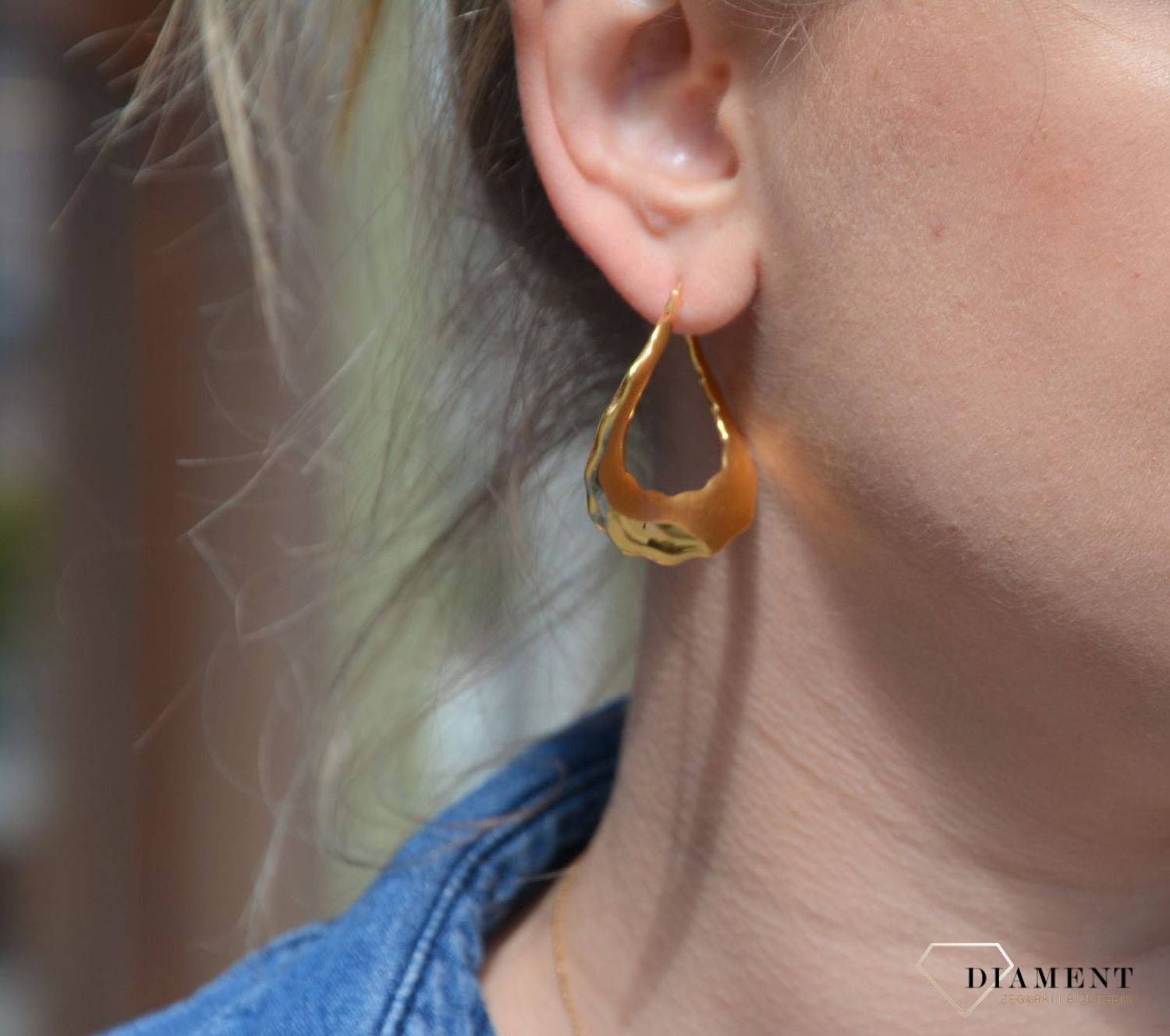 Złote kolczyki koła 585 gładkie pofalowane KLC-000000-249-585.jpg