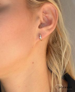 Złote kolczyki z białym złotem 585 wzór z cyrkoniami na zapięcie angielskie ✓ Kolczyki złote w Sklepie z Biżuterią zegarki-diament (2).JPG