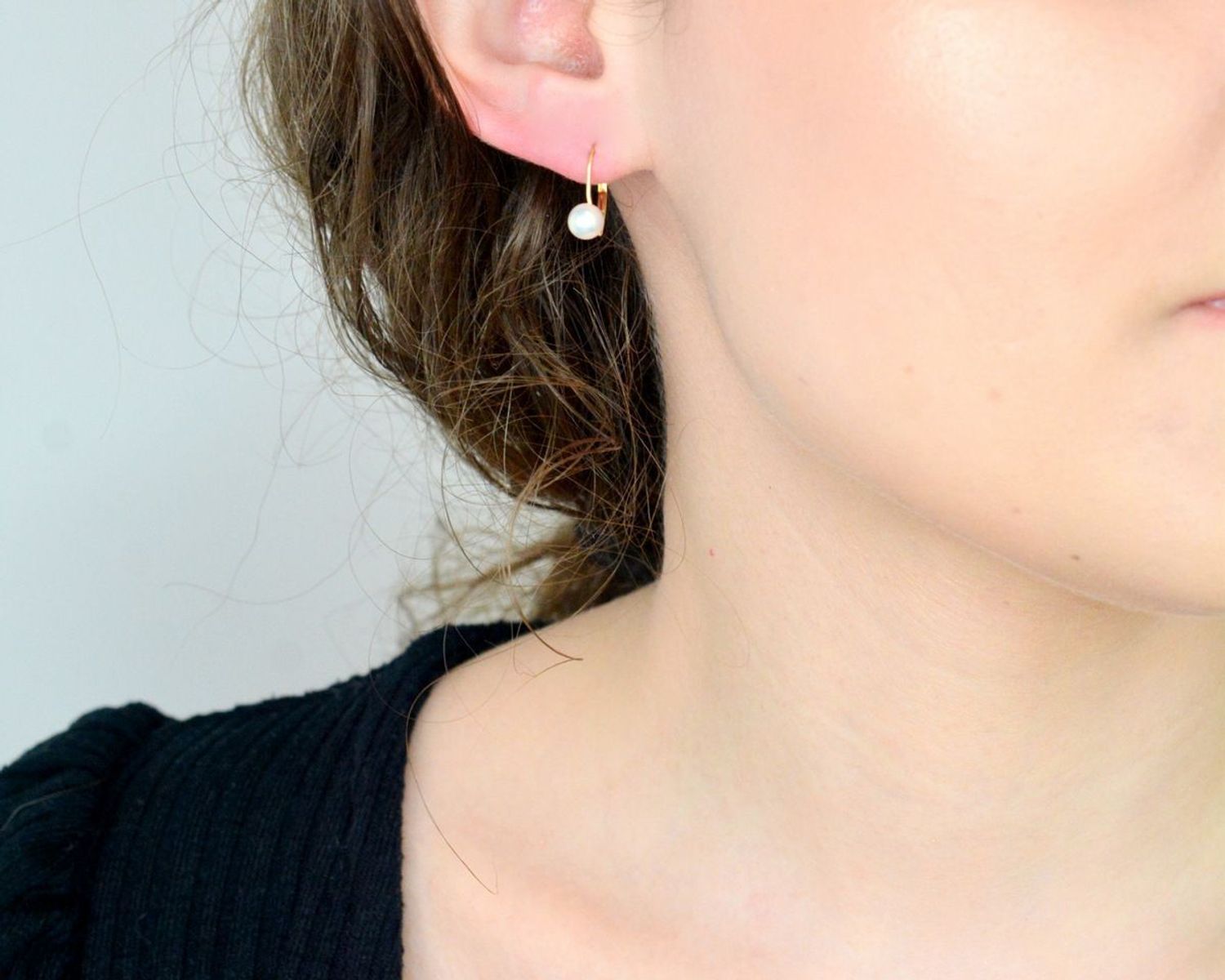 Kolczyki damskie złote z perełkami 585.jpg