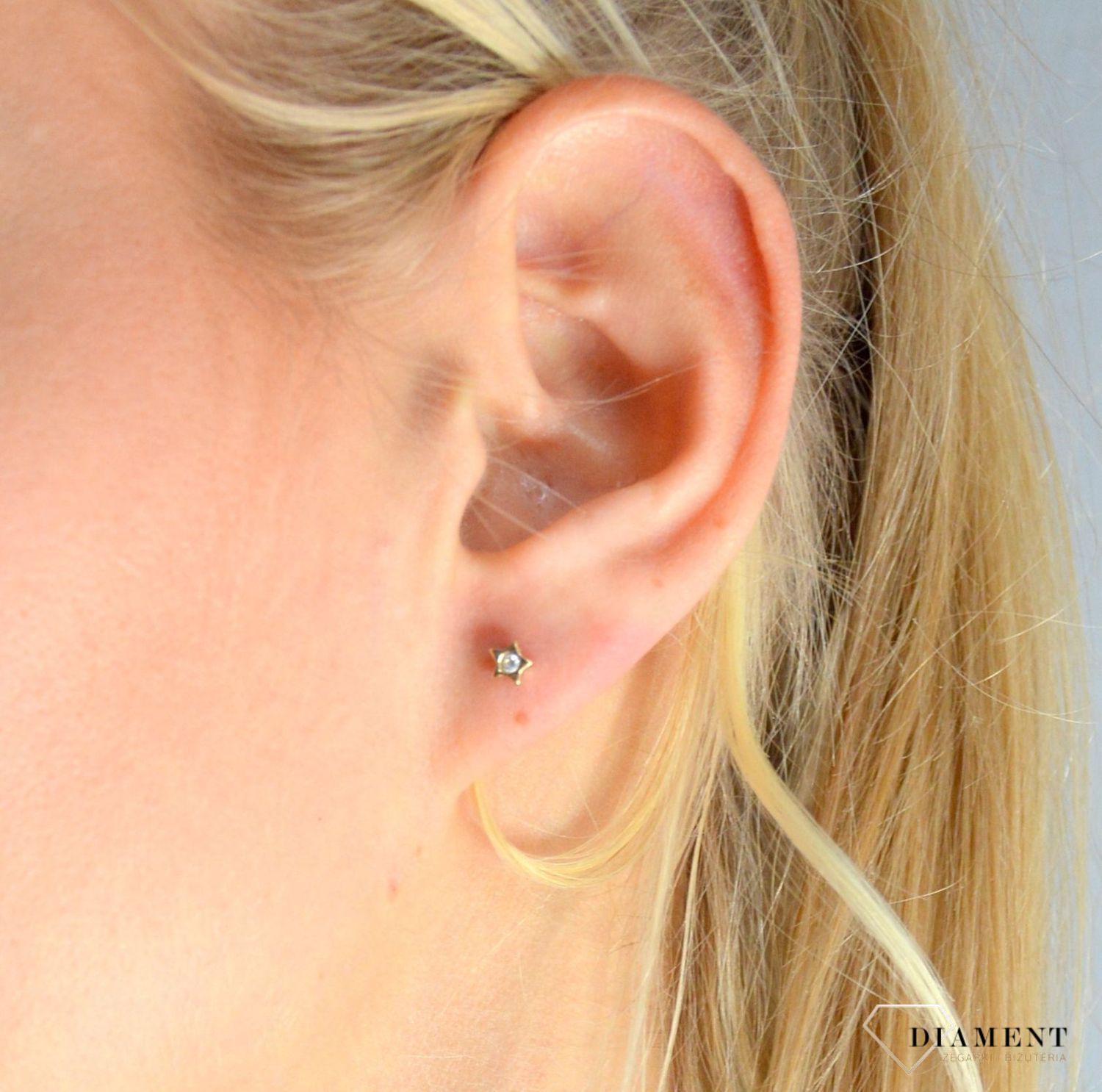 Złote kolczyki dla dziewczynki 585 gwiazdki.jpg