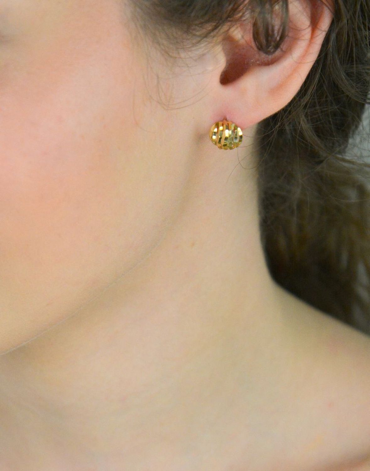 Złote kolczyki grawerowane koszyczki 585 KLC-000000-422-585.jpg