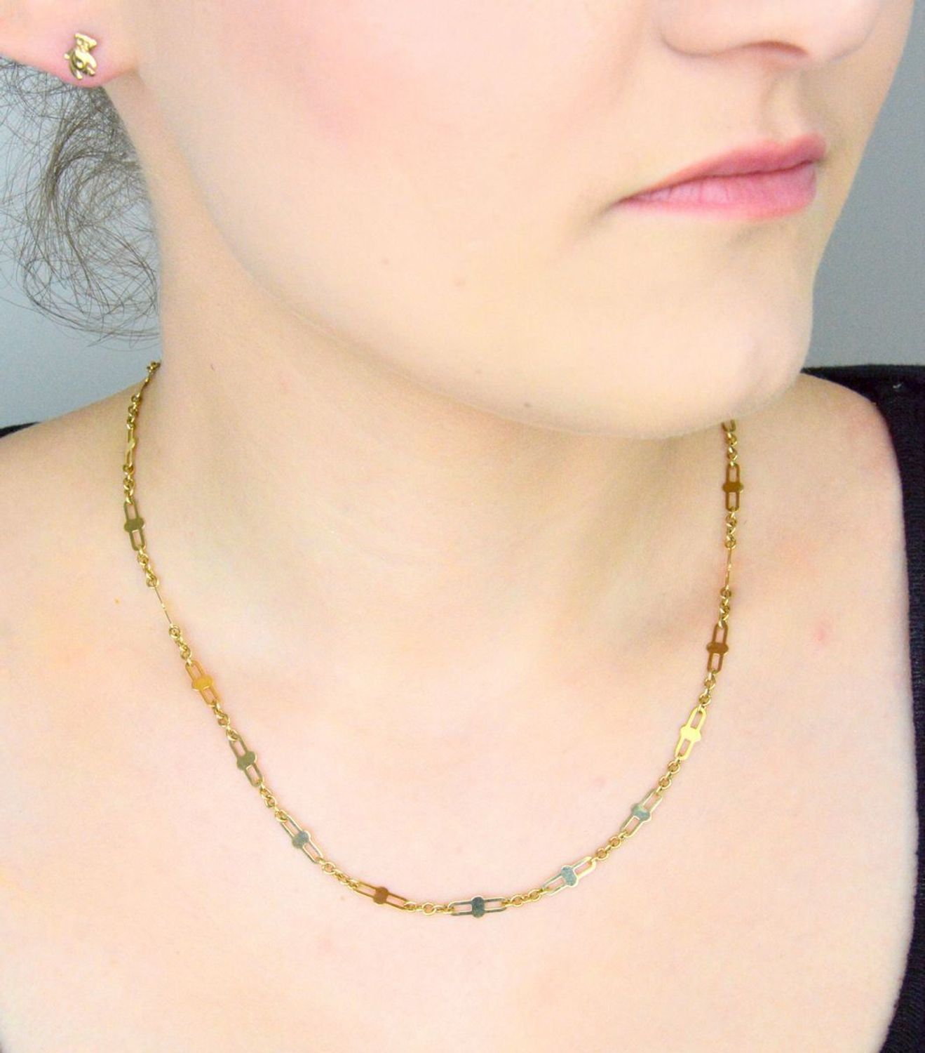 Kolczyki złote dla dziewczynki misie próba 585 KLC-000000-469-585 Złote kolczyki to klasyk, który powinna mieć każda kobieta. Prezentowany produkt to doskonała propozycja dla 1.jpg