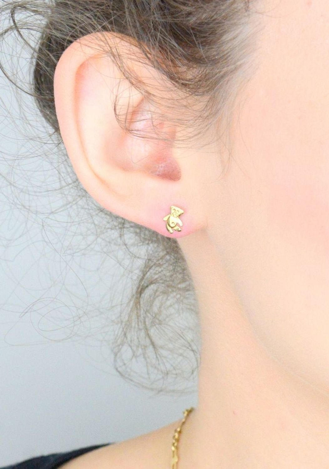 Kolczyki złote dla dziewczynki misie próba 585 KLC-000000-469-585 Złote kolczyki to klasyk, który powinna mieć każda kobieta. Prezentowany produkt to doskonała propozycja dla 1.jpg