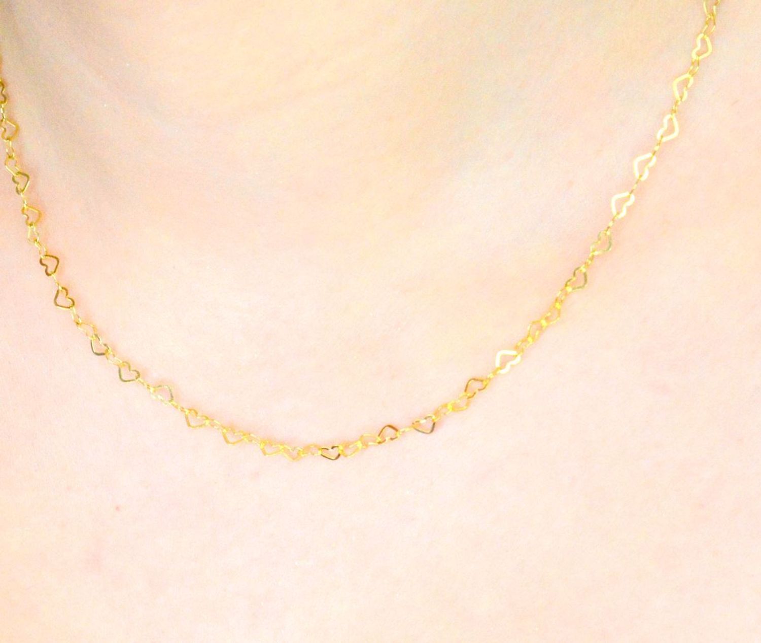 Kolczyki damskie złote kwiatki z cyrkonią 585 KLC-000000-471-585 Złote kolczyki próby 585 w kształcie kwiatków to uroczy i elegancki dodatek, który doda blasku każdej stylizacj1.jpg