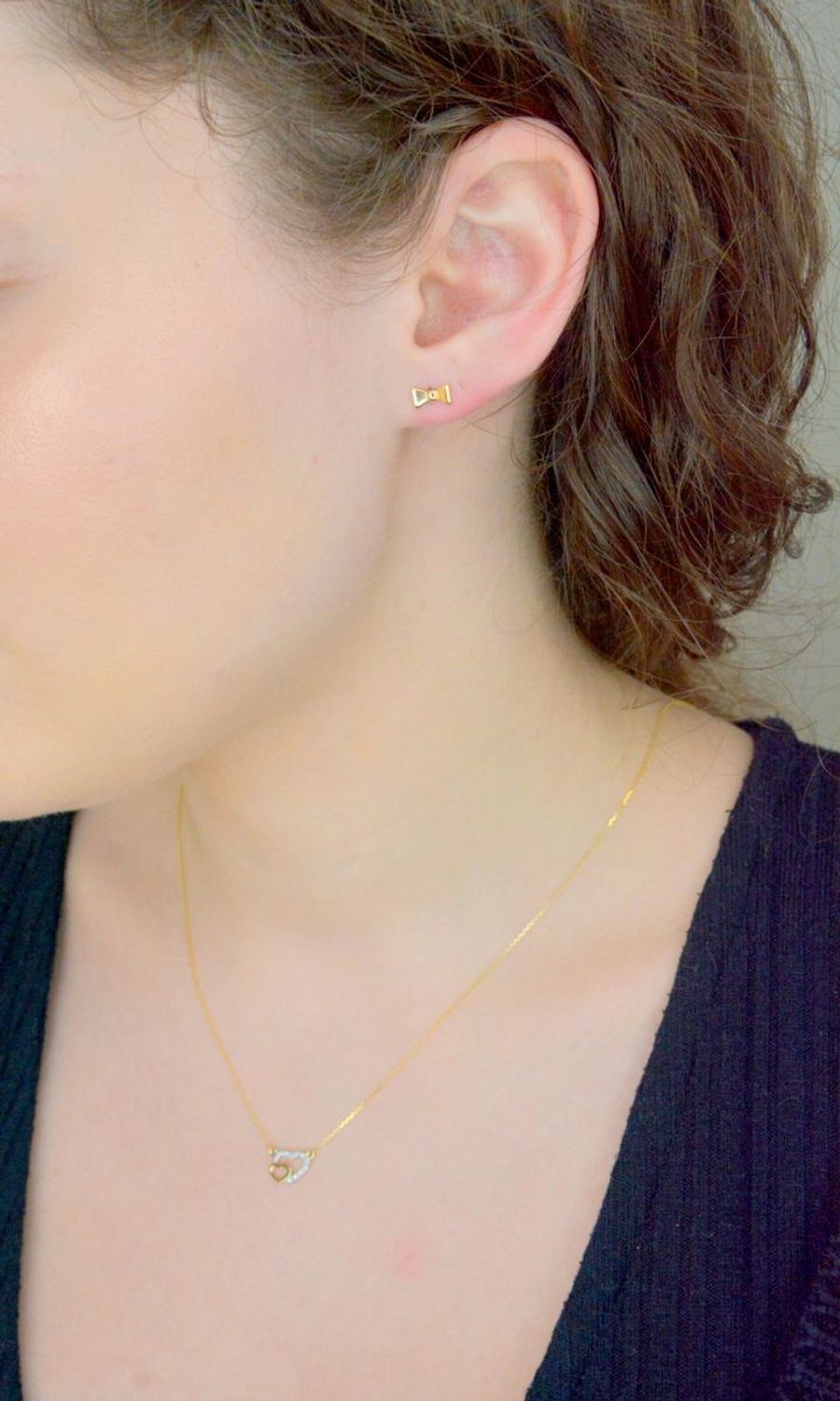 Kolczyki damskie złote kokardki próby 585 KLC-000000-475-585 Złote kolczyki próby 585 w kształcie kokardek.jpg