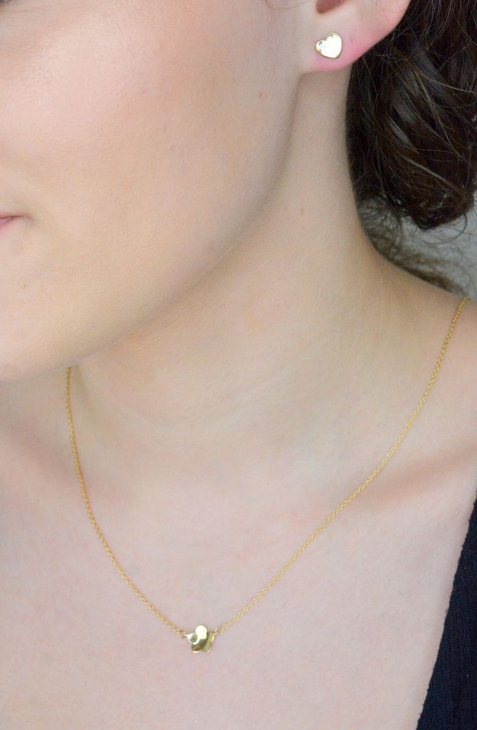 kolczyki-zlote-gladkie-serce-z-Kolczyki damskie złote gładkie serca z cyrkonią 585 KLC-000000-490-585 Damskie kolczyki wykonane ze złota próby 585.jpg