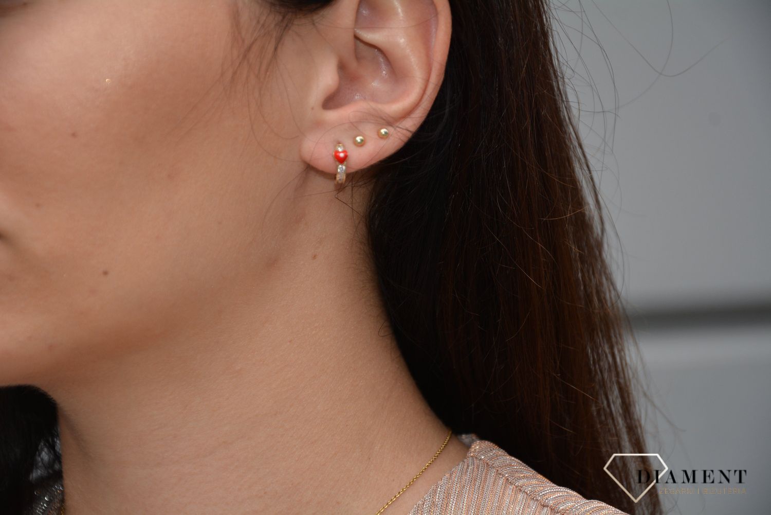 Złote kolczyki dla dziewczynki próba 333 cyrkonia czerwone serduszko.jpg