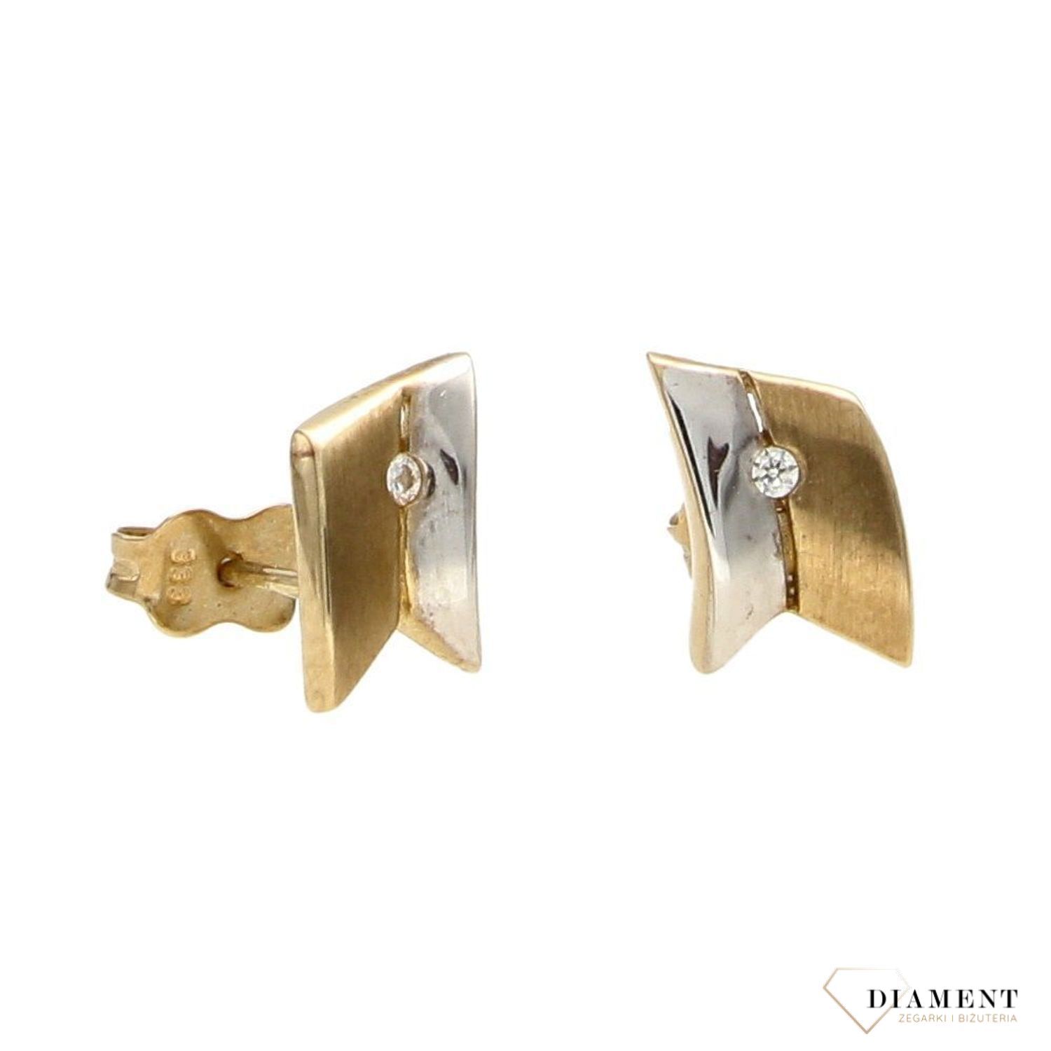 Złote kolczyki 333 o nietypowym kształcie z cyrkonią.jpg