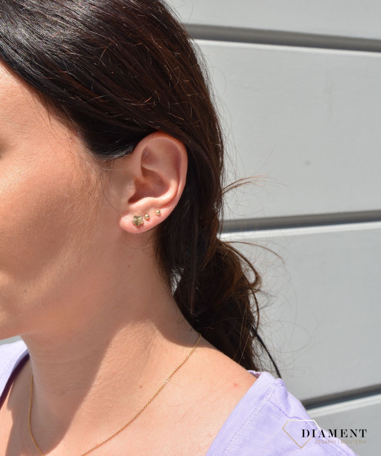 Złote kolczyki 333 kwiatki prążki.jpg