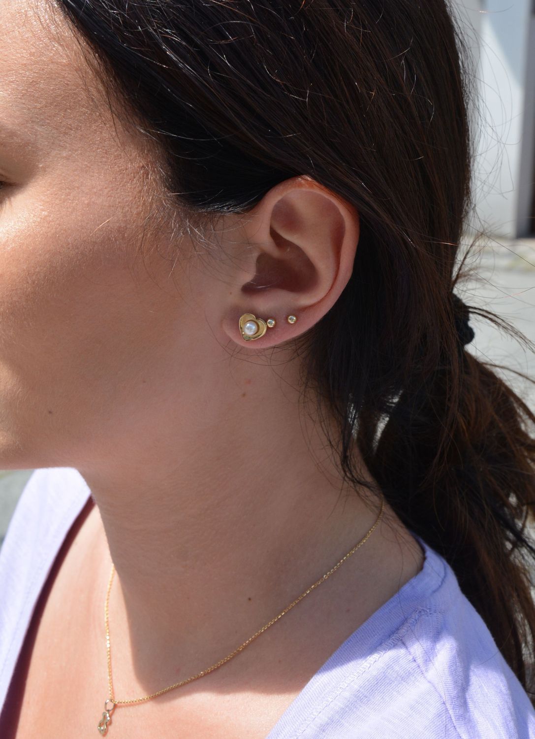 Złote kolczyki 333 perełka w sercu.jpg