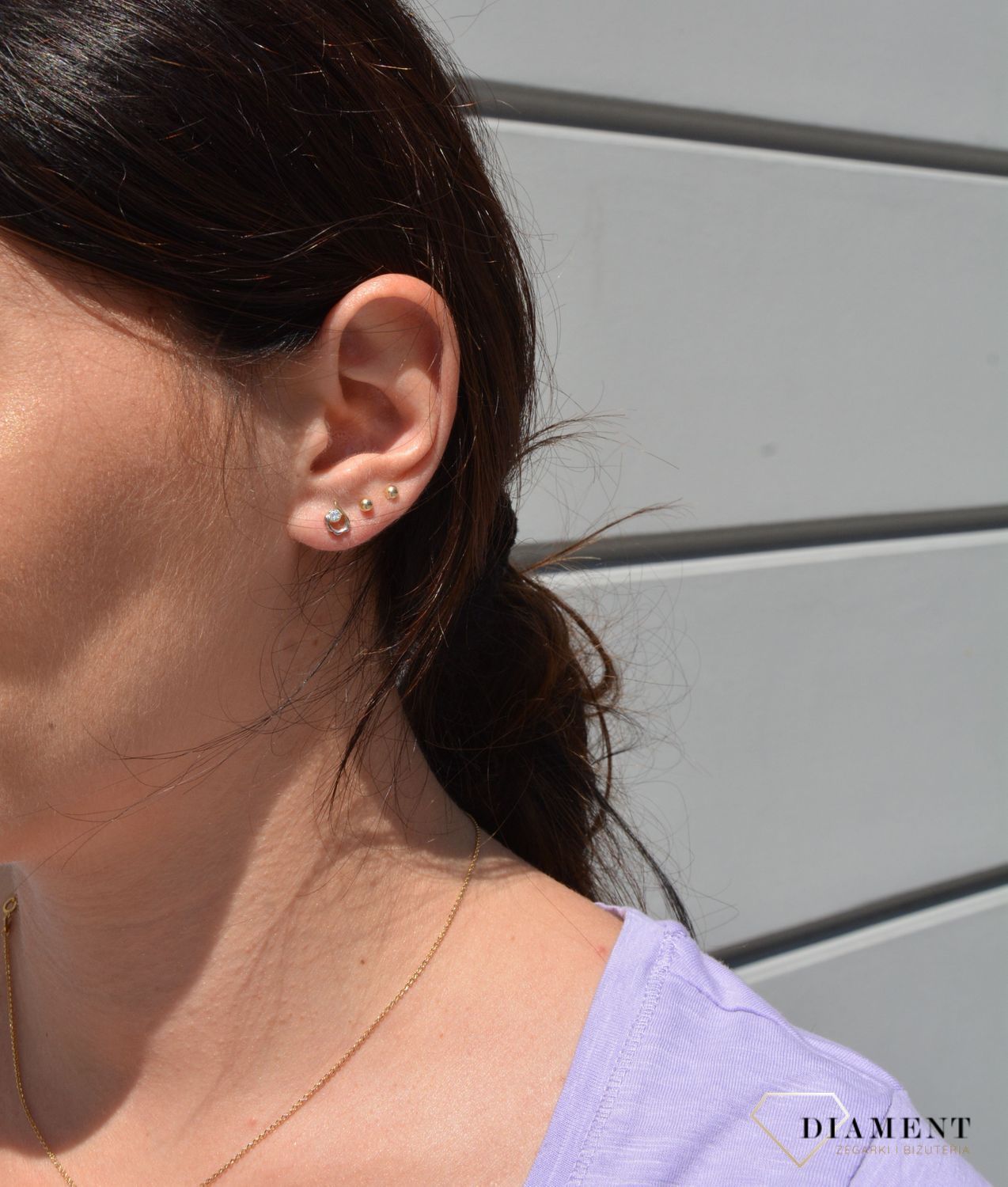 Złote kolczyki 333 żółte i białe złoto z cyrkonią.jpg