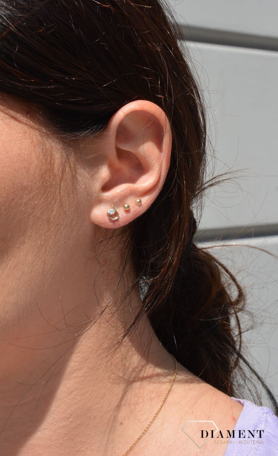 Złote kolczyki 333 żółte i białe złoto z cyrkonią.jpg