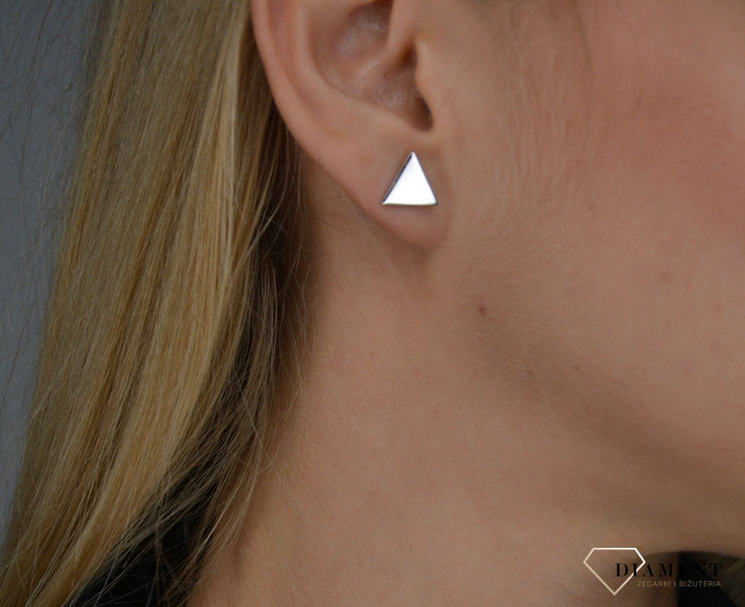 Kolczyki srebrne trójkąty na sztyft KLC-000000-614-925.jpg
