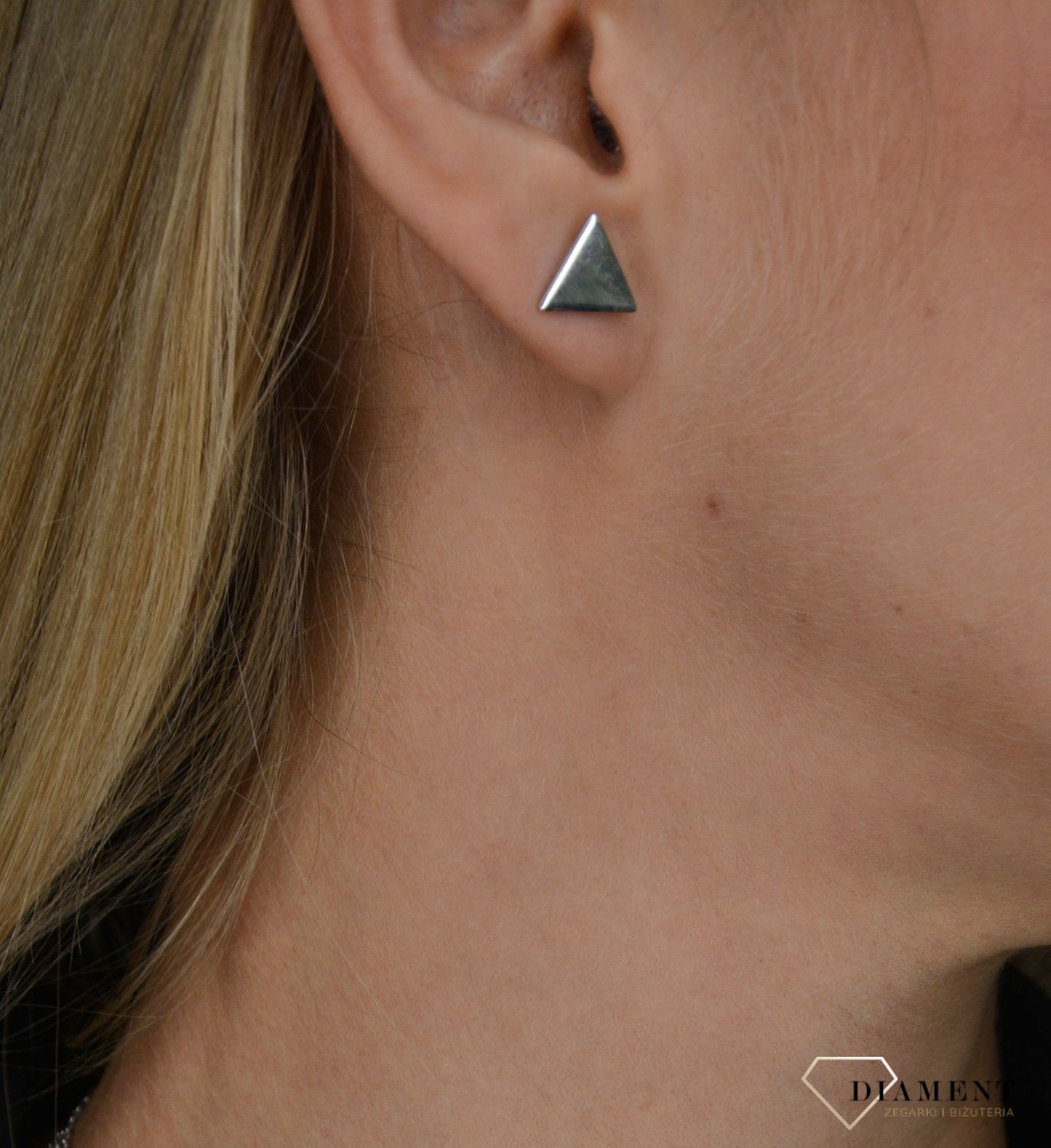 Kolczyki srebrne trójkąty na sztyft KLC-000000-614-925.jpg