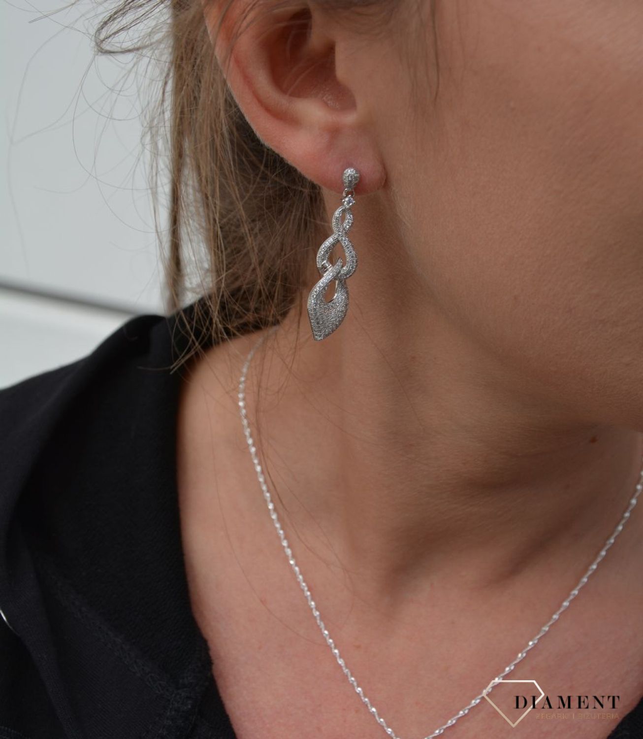 Kolczyki srebrne cyrkonie KLC-000000-616-925.jpg