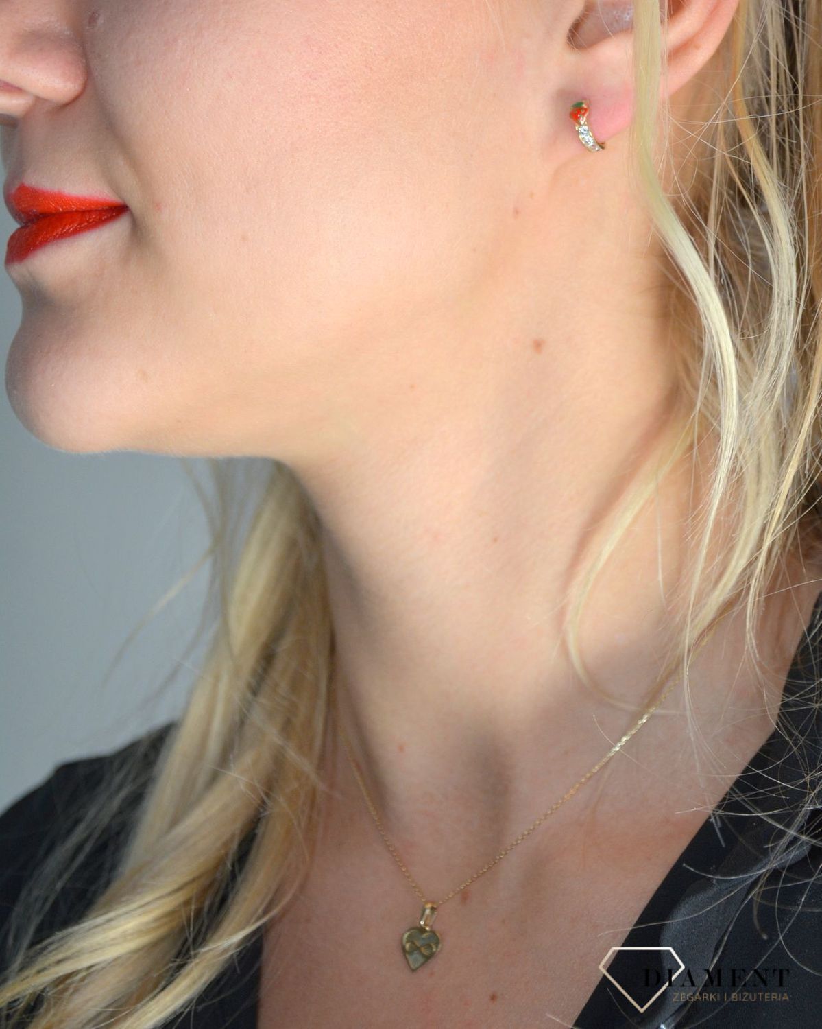 Złote kolczyki dla dziewczynki próba 333 czerwona truskawka.jpg