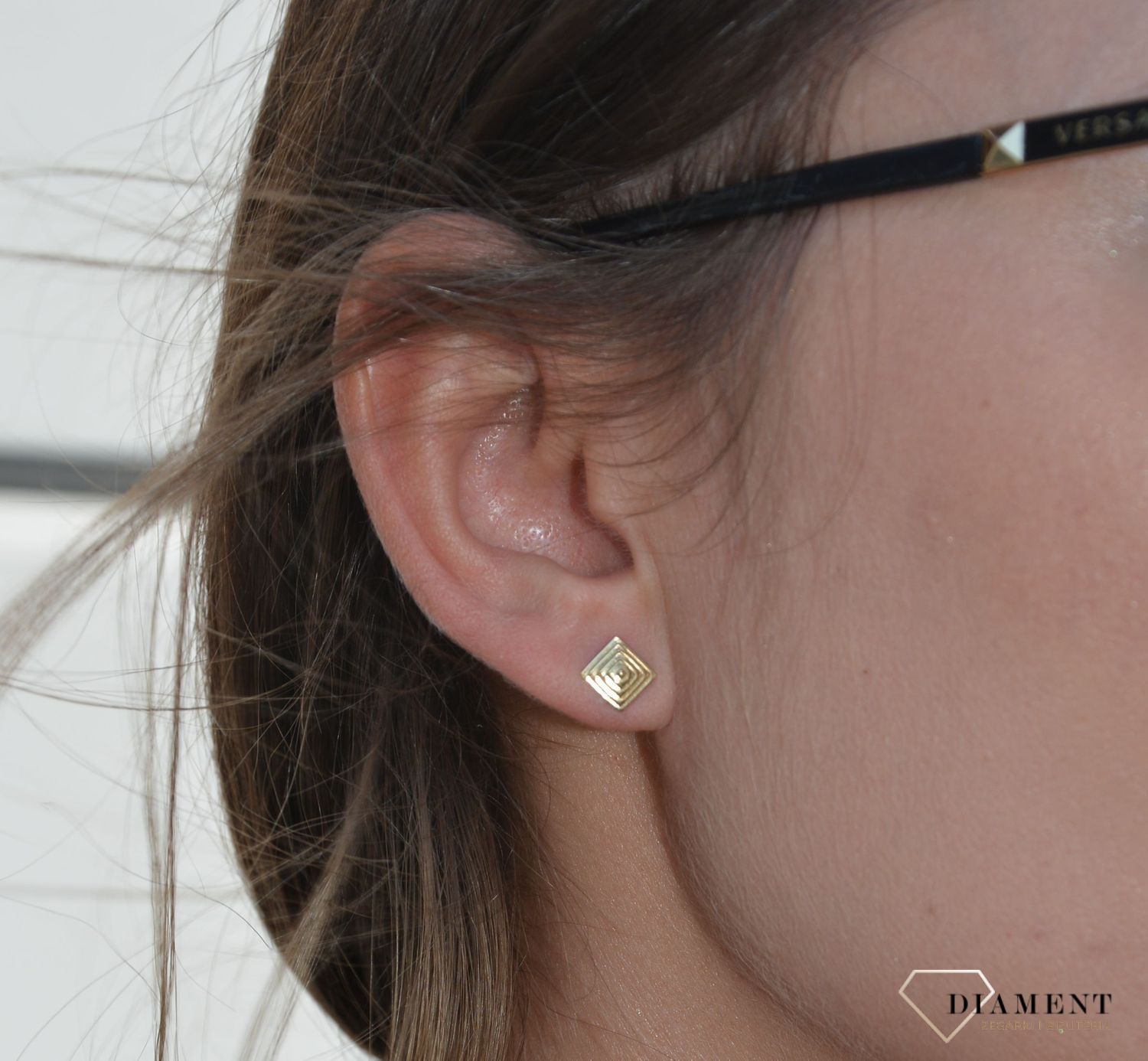 Złote kolczyki 333 piramidki KLC-000000-685-333.jpg