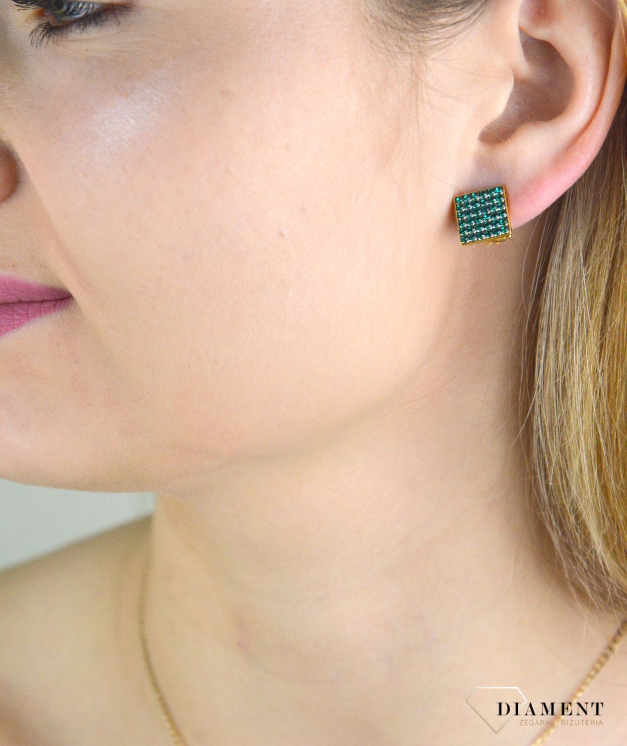 Klipsy kwadratowe z Kryształkami Swarovski Emerald KLGFM6EM.jpg