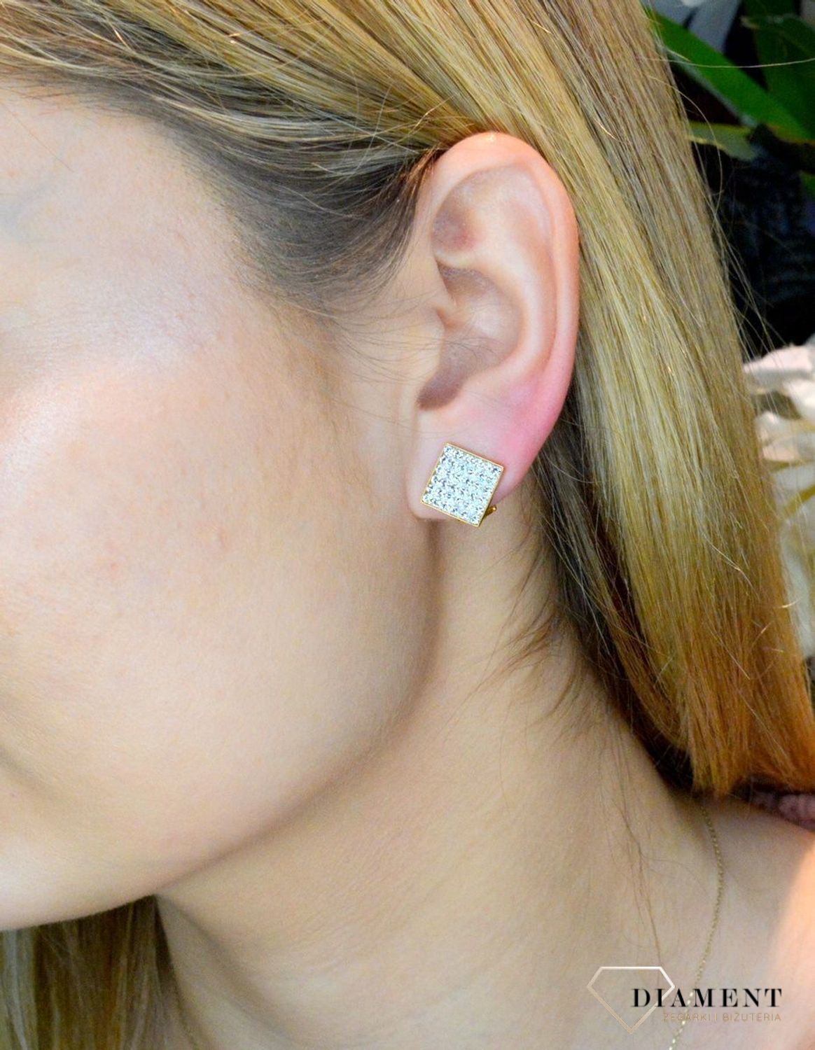 Złote klipsy kwadratowe z Kryształkami Swarovski Kingdom Studs Crystal Gold KLGFMK6C.jpg