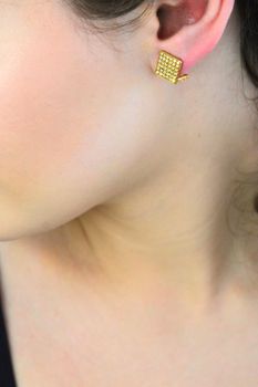 Pozłacane klipsy srebrne 925 Swarovski® Golden Shadow SPARK  Kolczyki klipsy (3).jpg