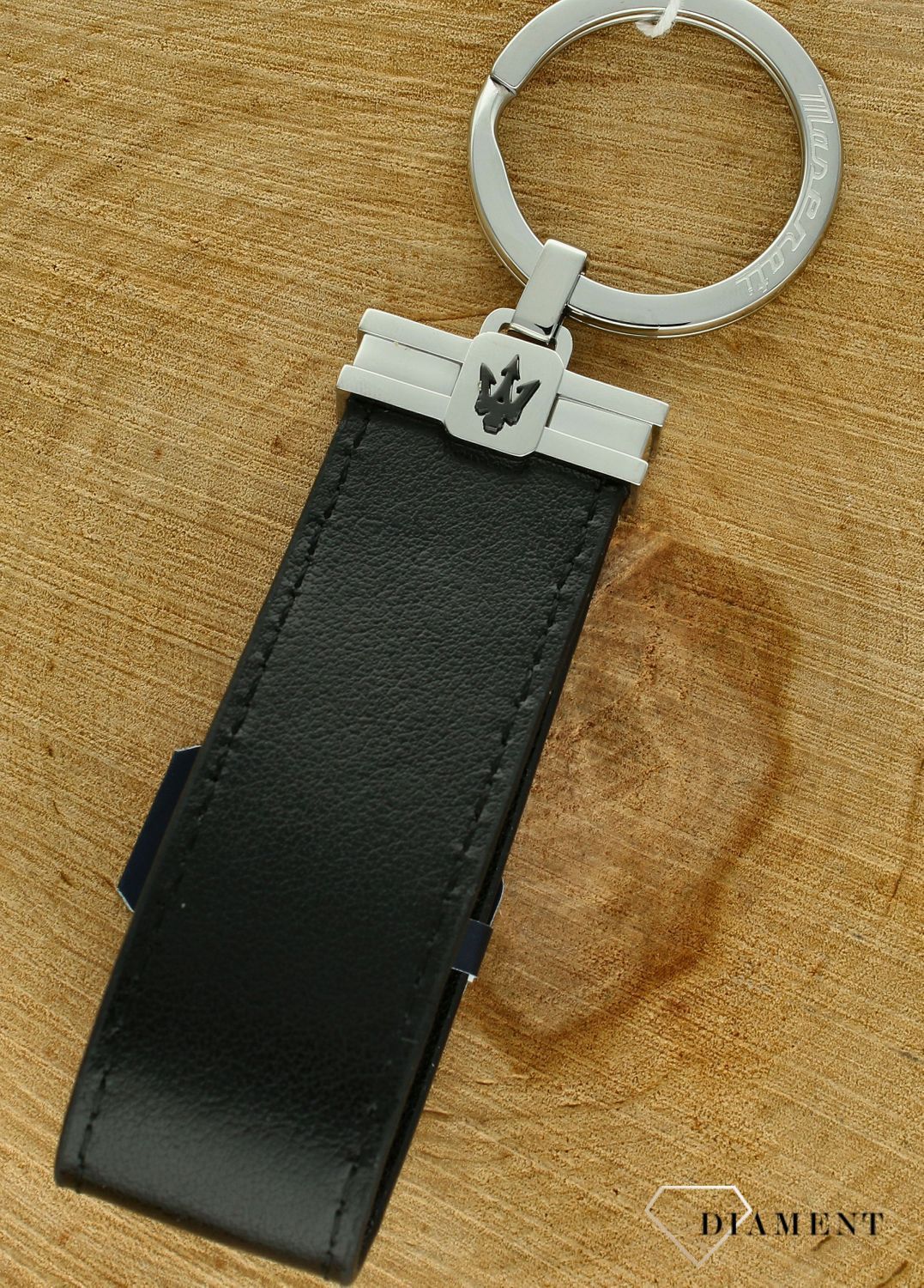 Brelok stalowy Maserati czarna skóra KMU2230102.jpg