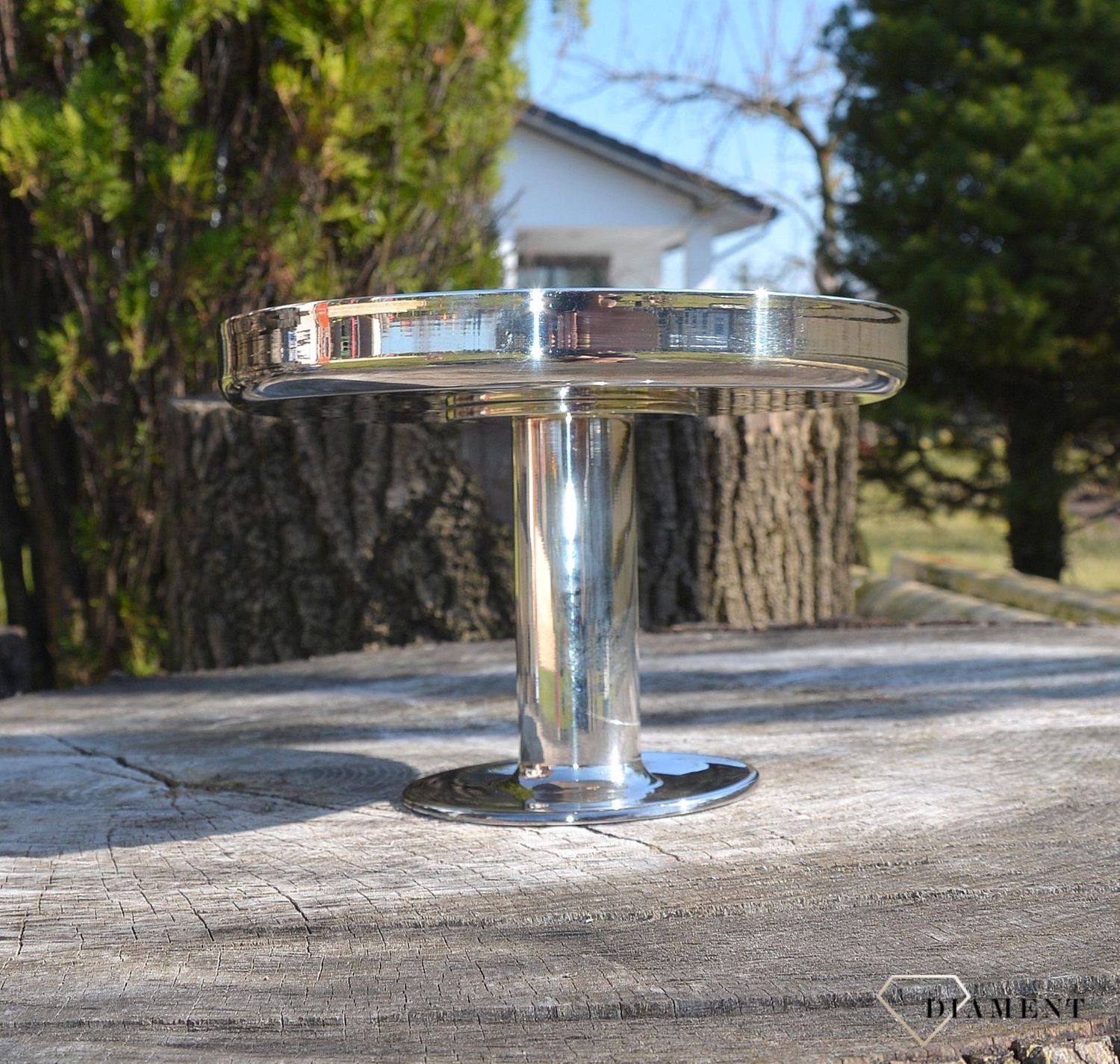 Patera na nóżce prosty wzór KO-1584. Patera to świetne naczynie, które pięknie wyeksponuje przyrządzone przez Ciebie słodkości np. ciasta, muffinki, praliny czy pącz (4).JPG