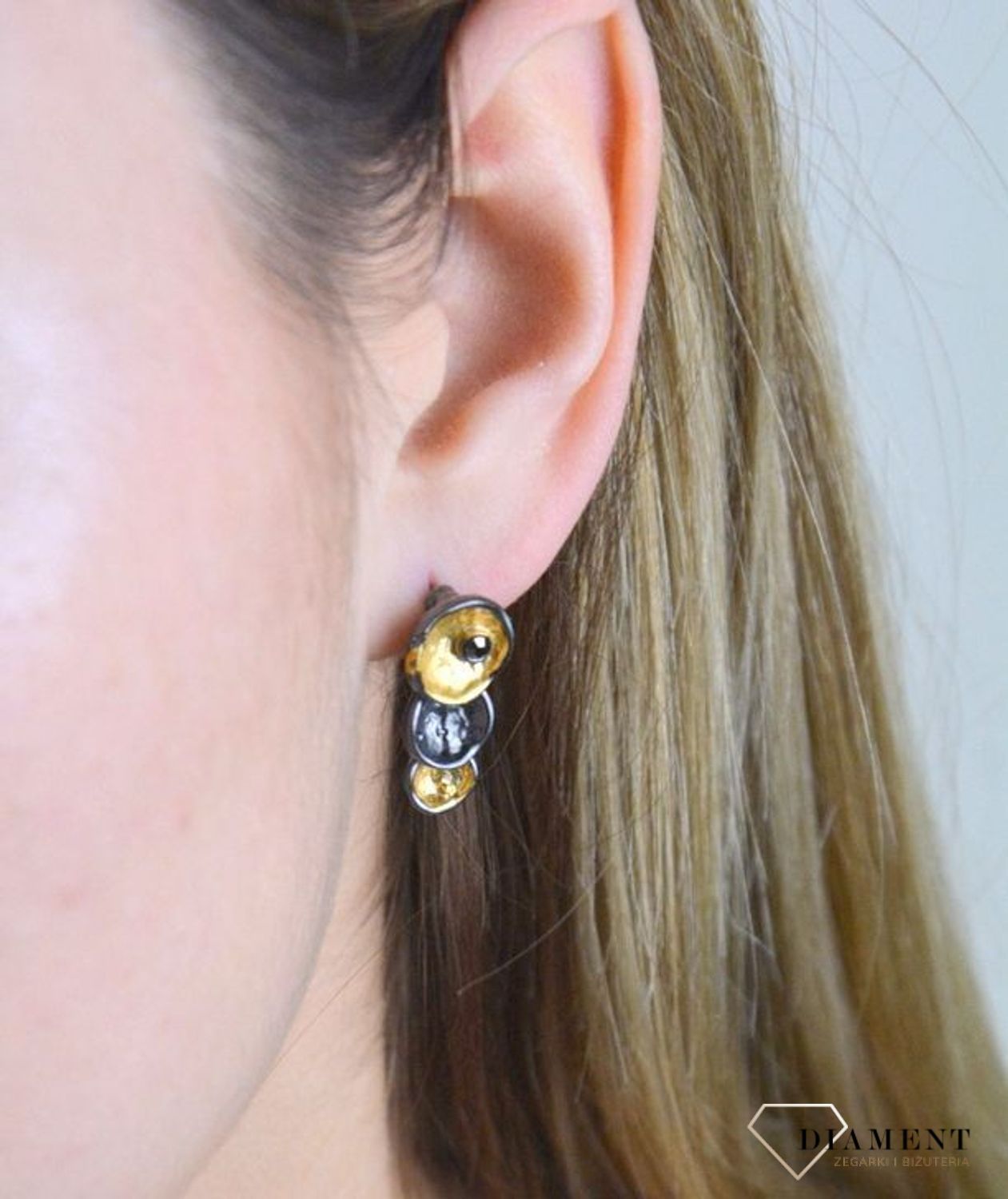 Kolczyki wiszące BY DZIUBEKA żółto szare KOLARTI001701000.jpg