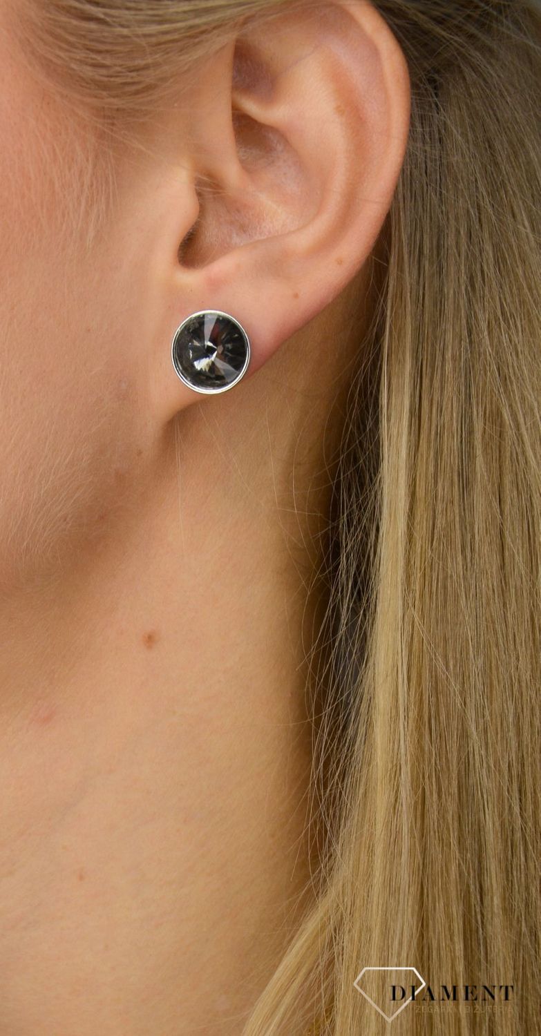 Kolczyki damskie BY DZIUBEKA czarna cyrkonia KOLBOHO005201300.jpg