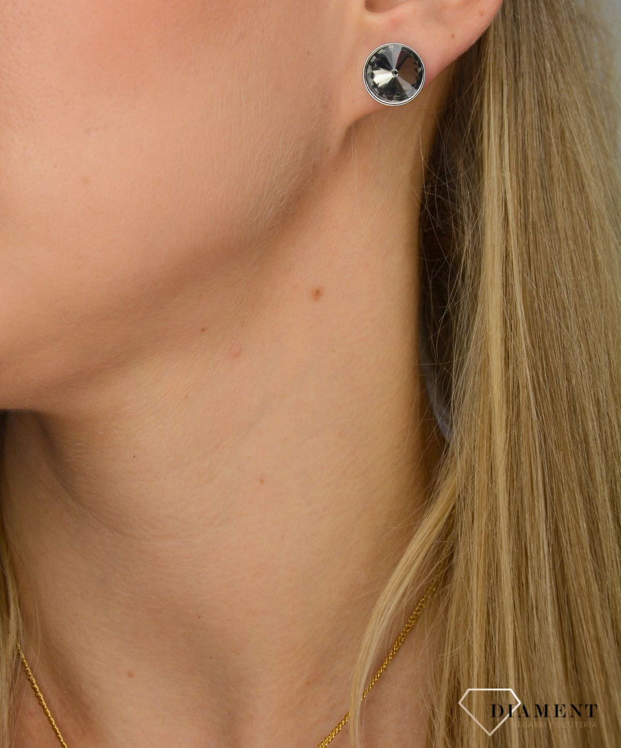 Kolczyki damskie BY DZIUBEKA czarna cyrkonia KOLBOHO005201300.jpg