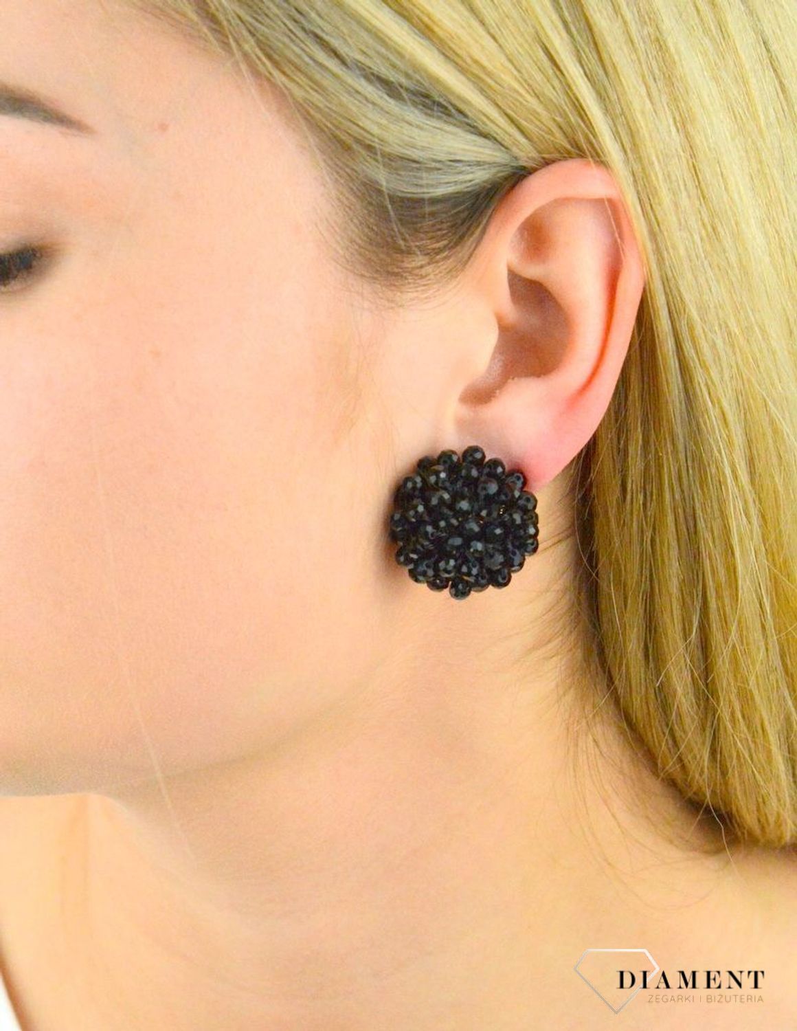 Klipsy z czarnych koralików KOLFLAM001202800.jpg
