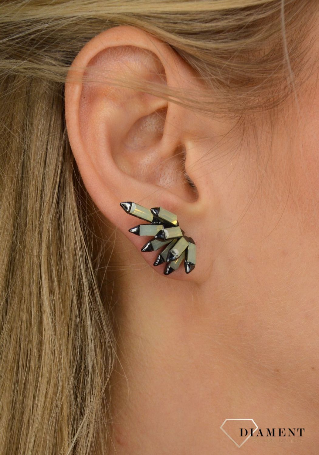 Kolczyki damskie nausznice BY DZIUBEKA cyrkonia KOLSHIN016501800.jpg